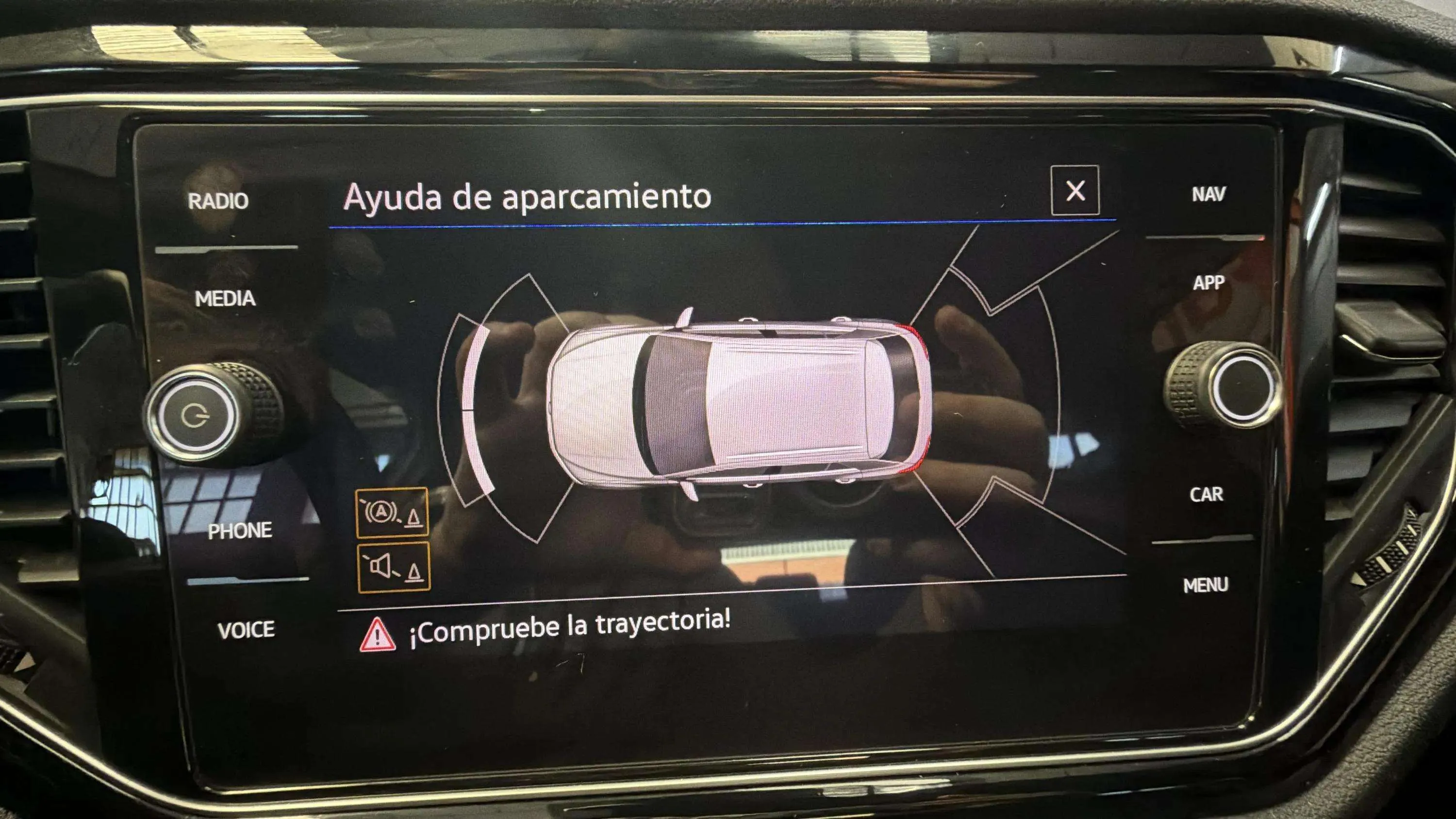 Volkswagen T-Roc R 2.0 TSI 4Motion DSG - foto 27