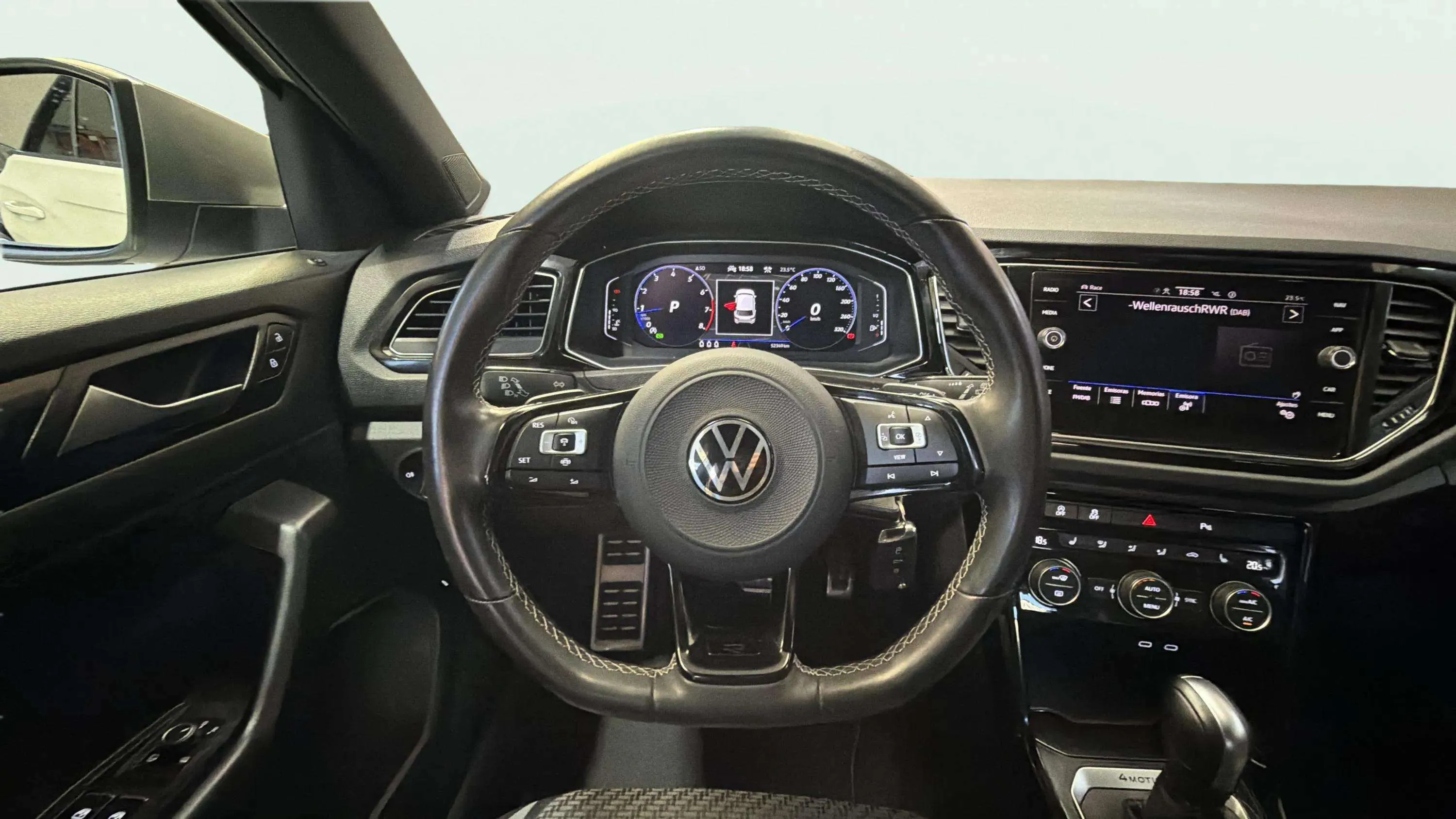 Volkswagen T-Roc R 2.0 TSI 4Motion DSG - foto 11