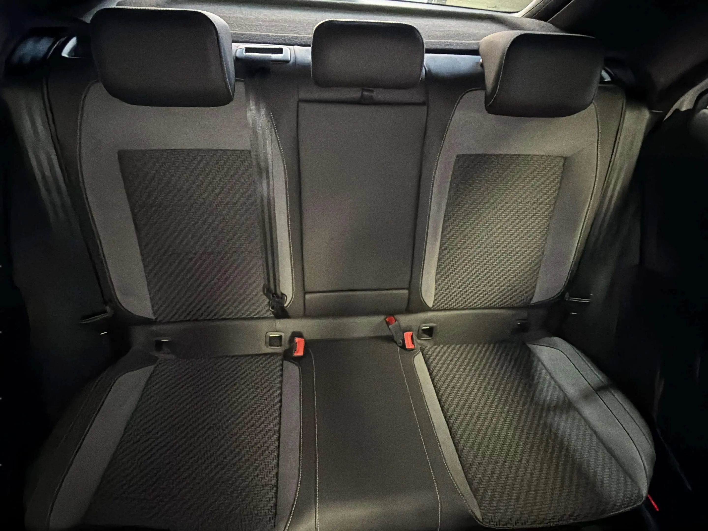 Volkswagen T-Roc R 2.0 TSI 4Motion DSG - foto 15