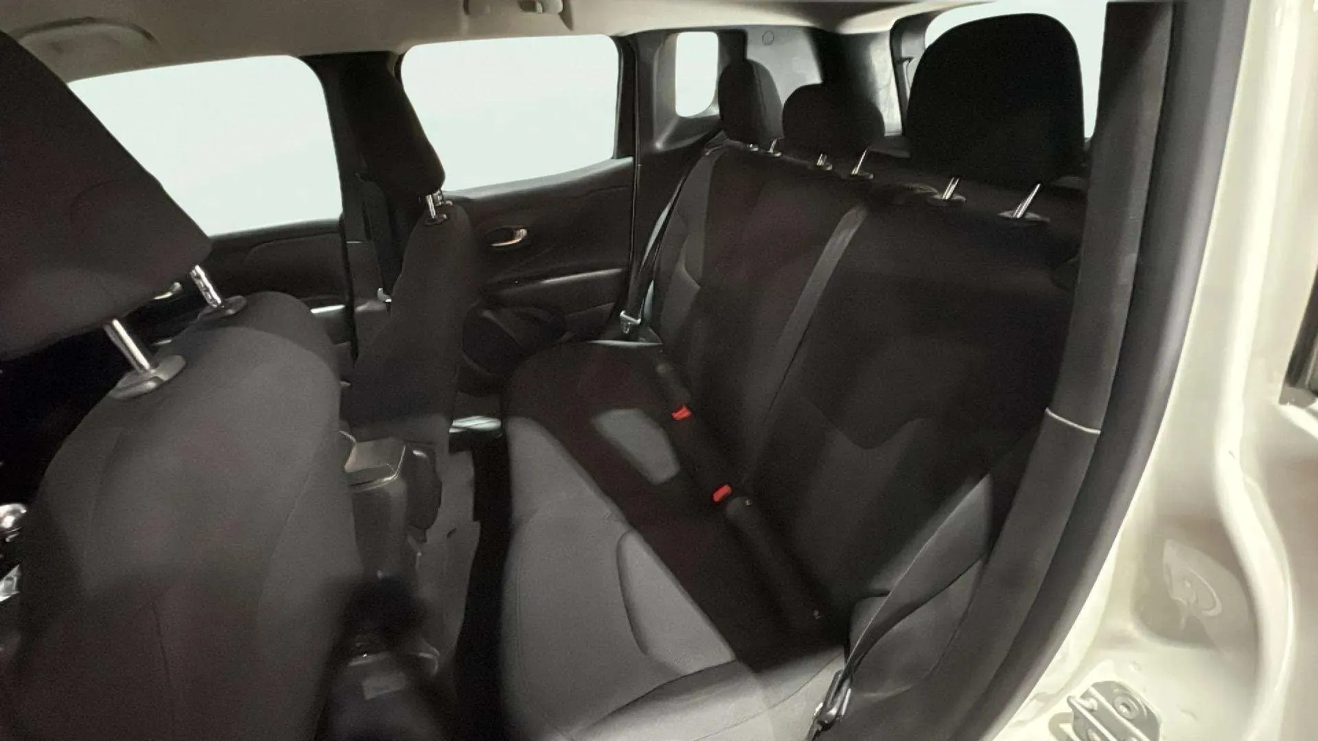 Jeep Renegade Longitude 1.0G 4x2 - foto 12