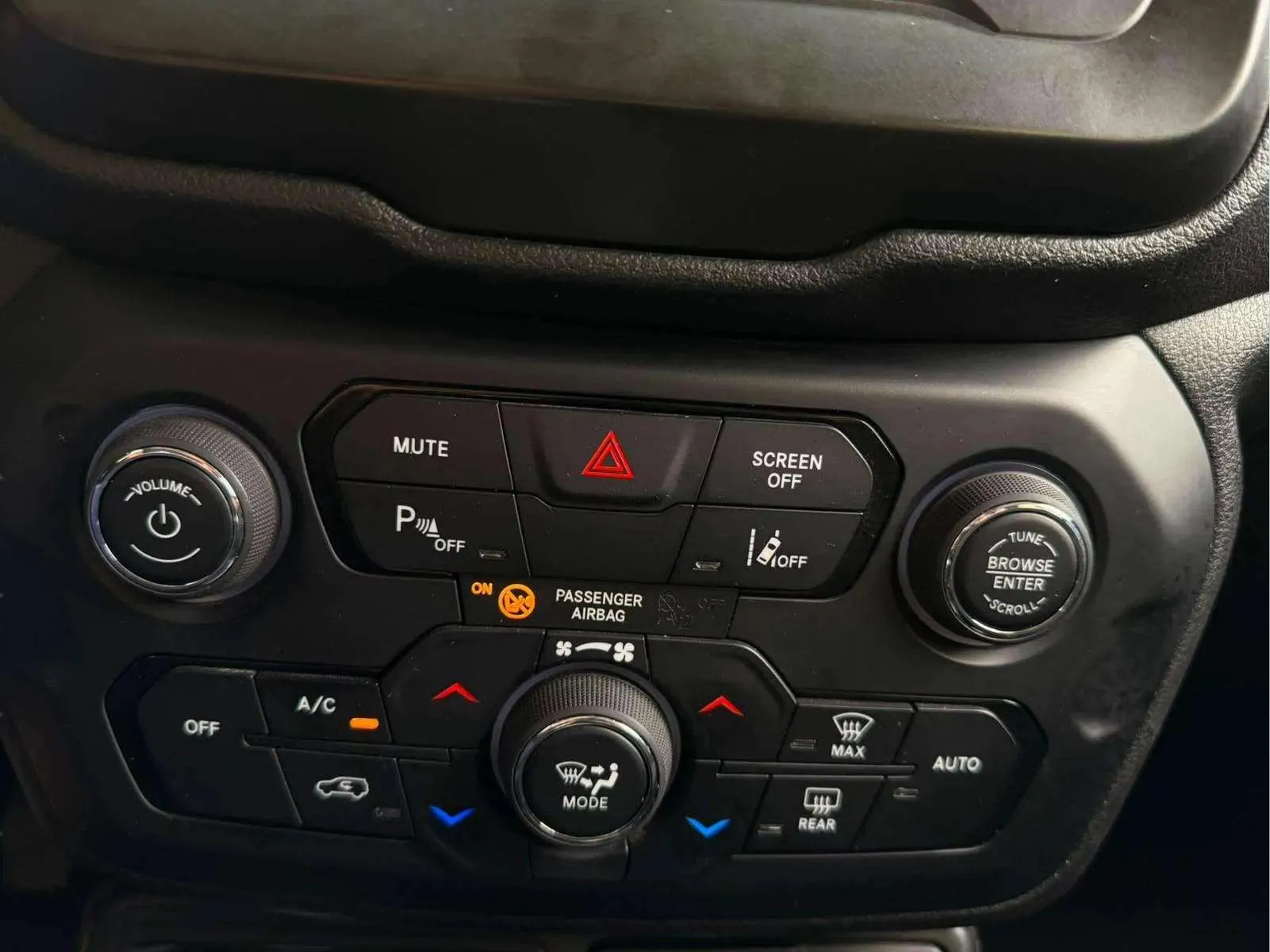 Jeep Renegade Longitude 1.0G 4x2 - foto 14