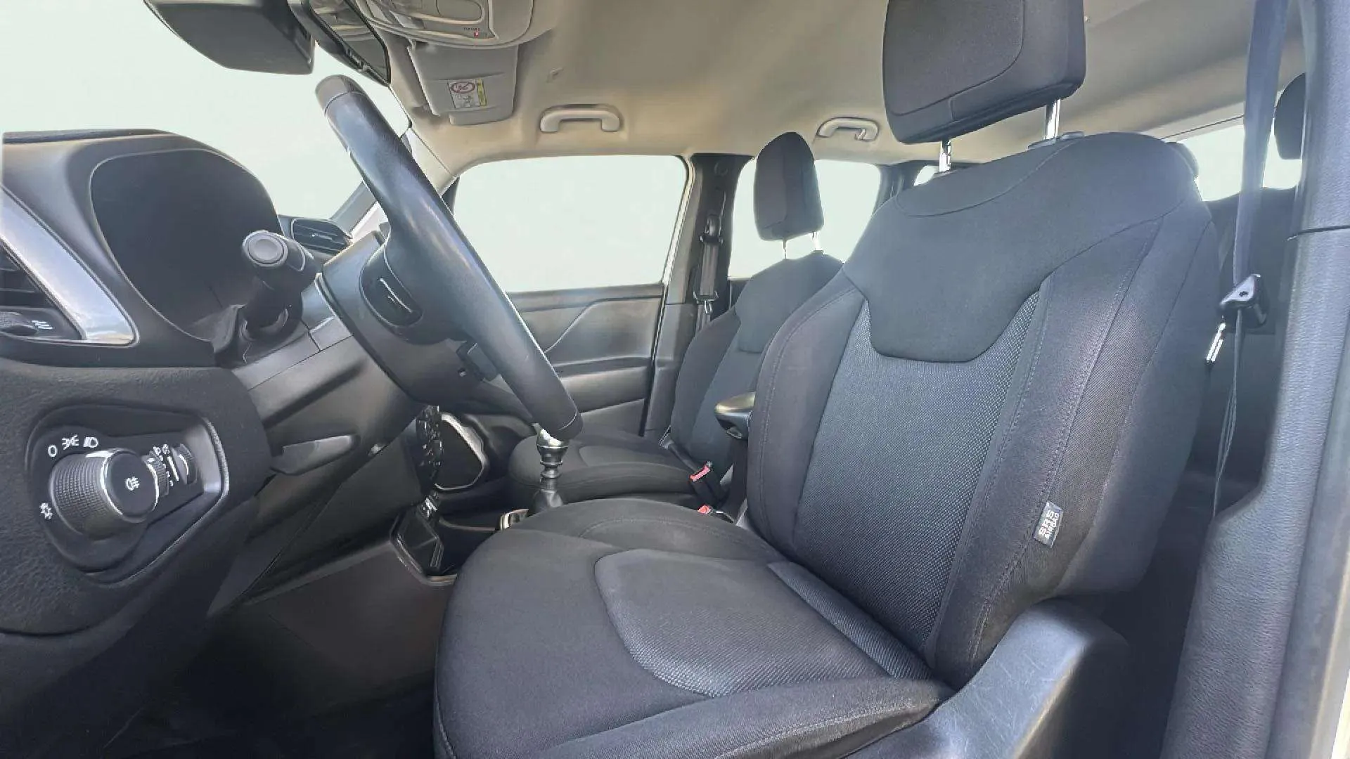 Jeep Renegade Longitude 1.0G 4x2 - foto 16