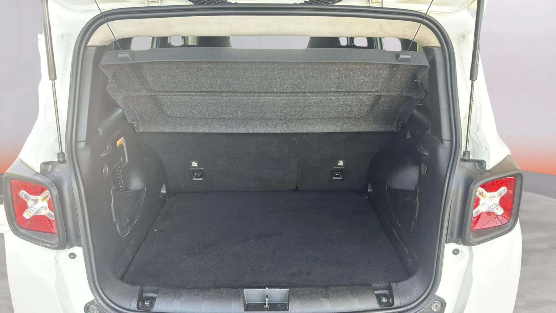 Jeep Renegade Longitude 1.0G 4x2 - foto 10