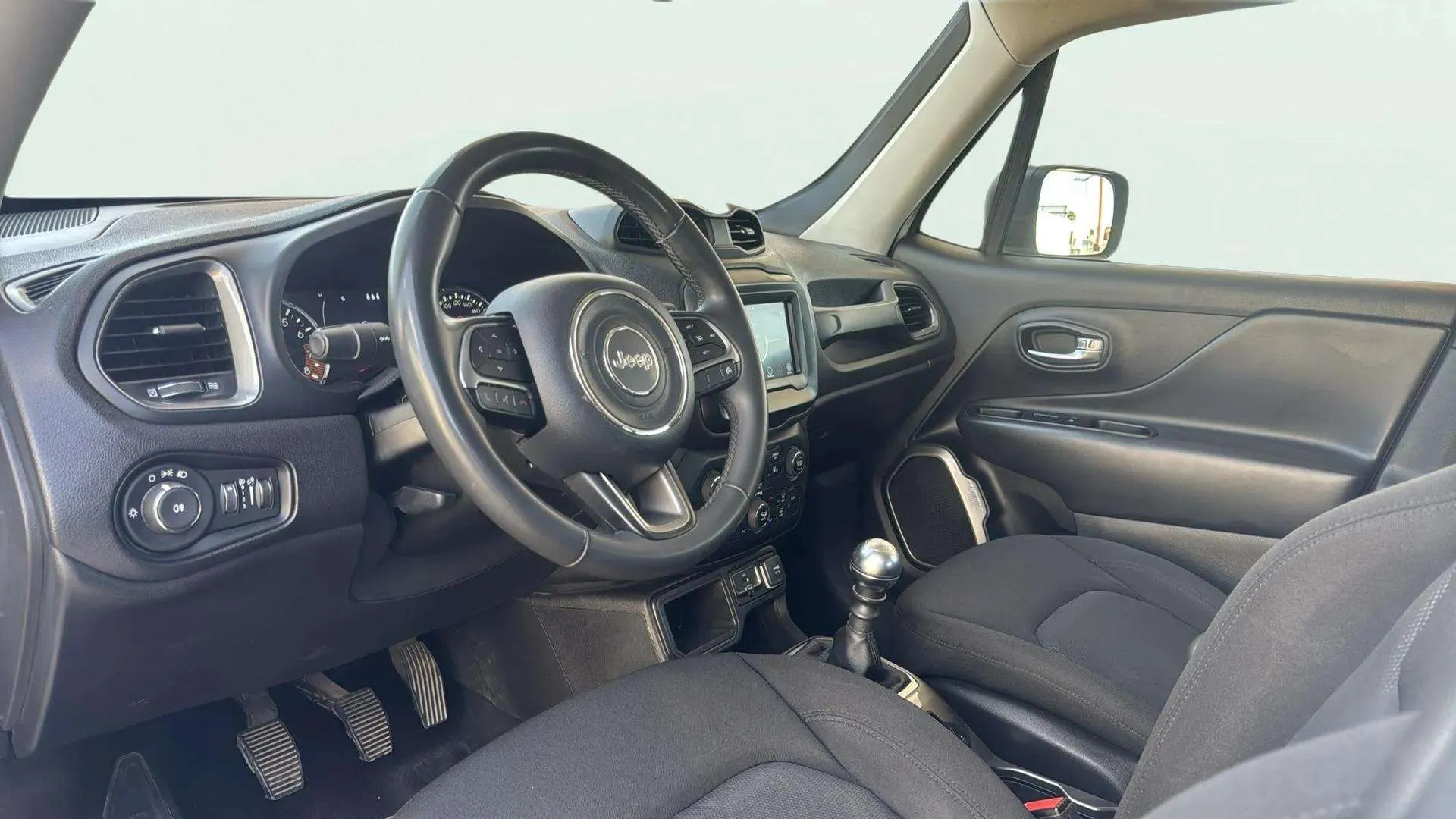 Jeep Renegade Longitude 1.0G 4x2 - foto 11