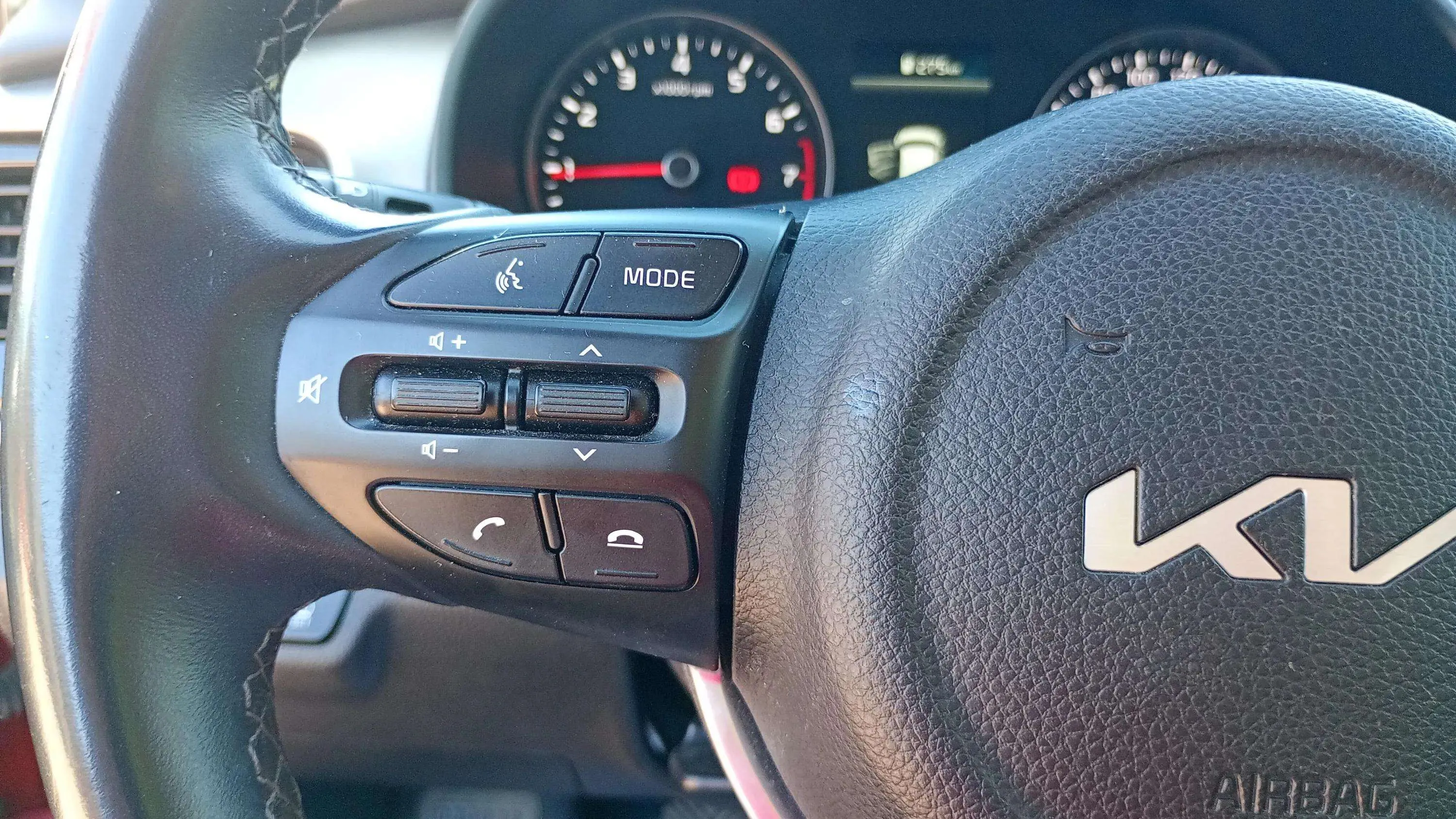 Kia Stonic 1.0 T-GDi MHEV Drive - foto 17
