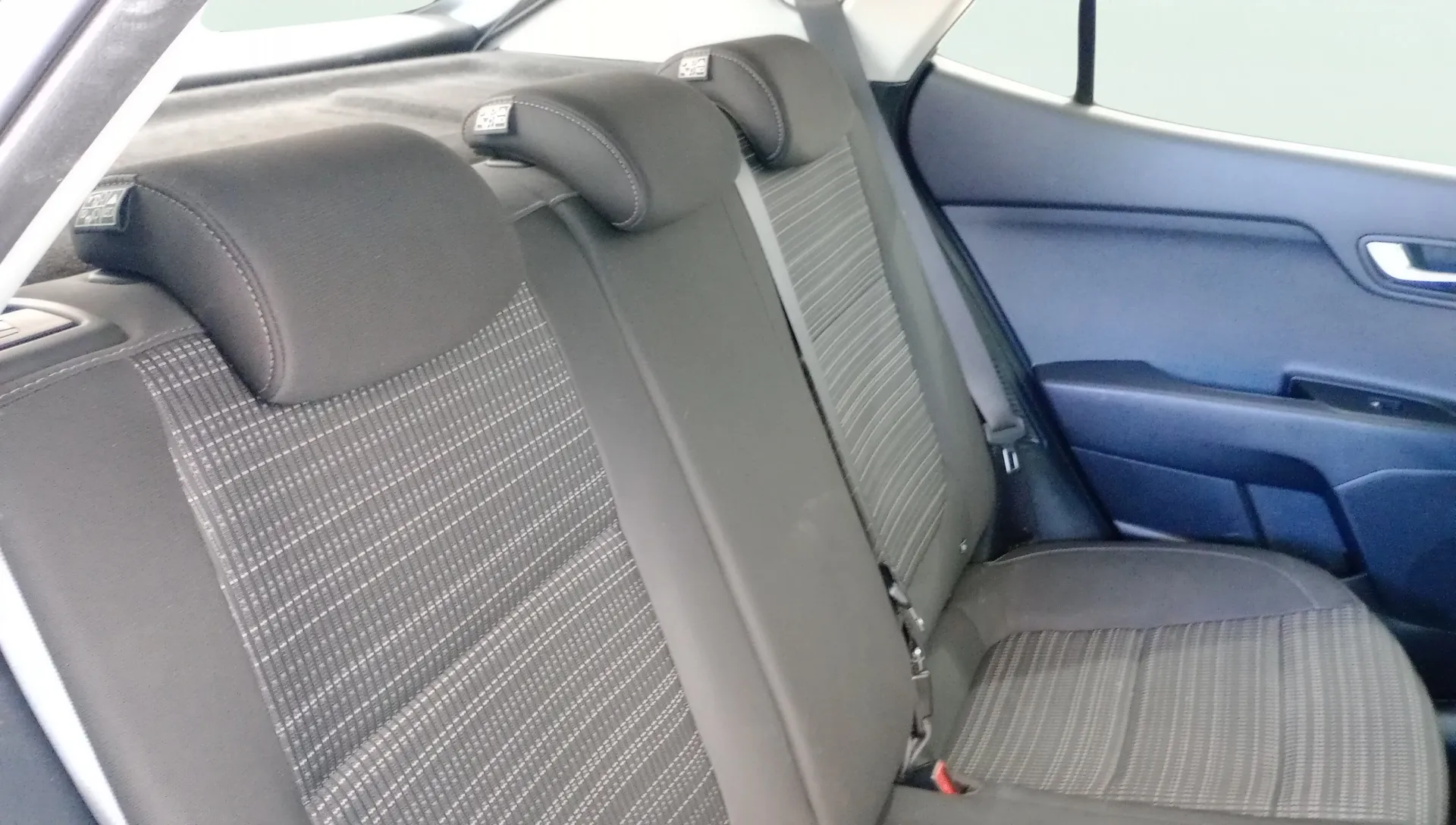 Kia Stonic 1.0 T-GDi MHEV Drive - foto 9