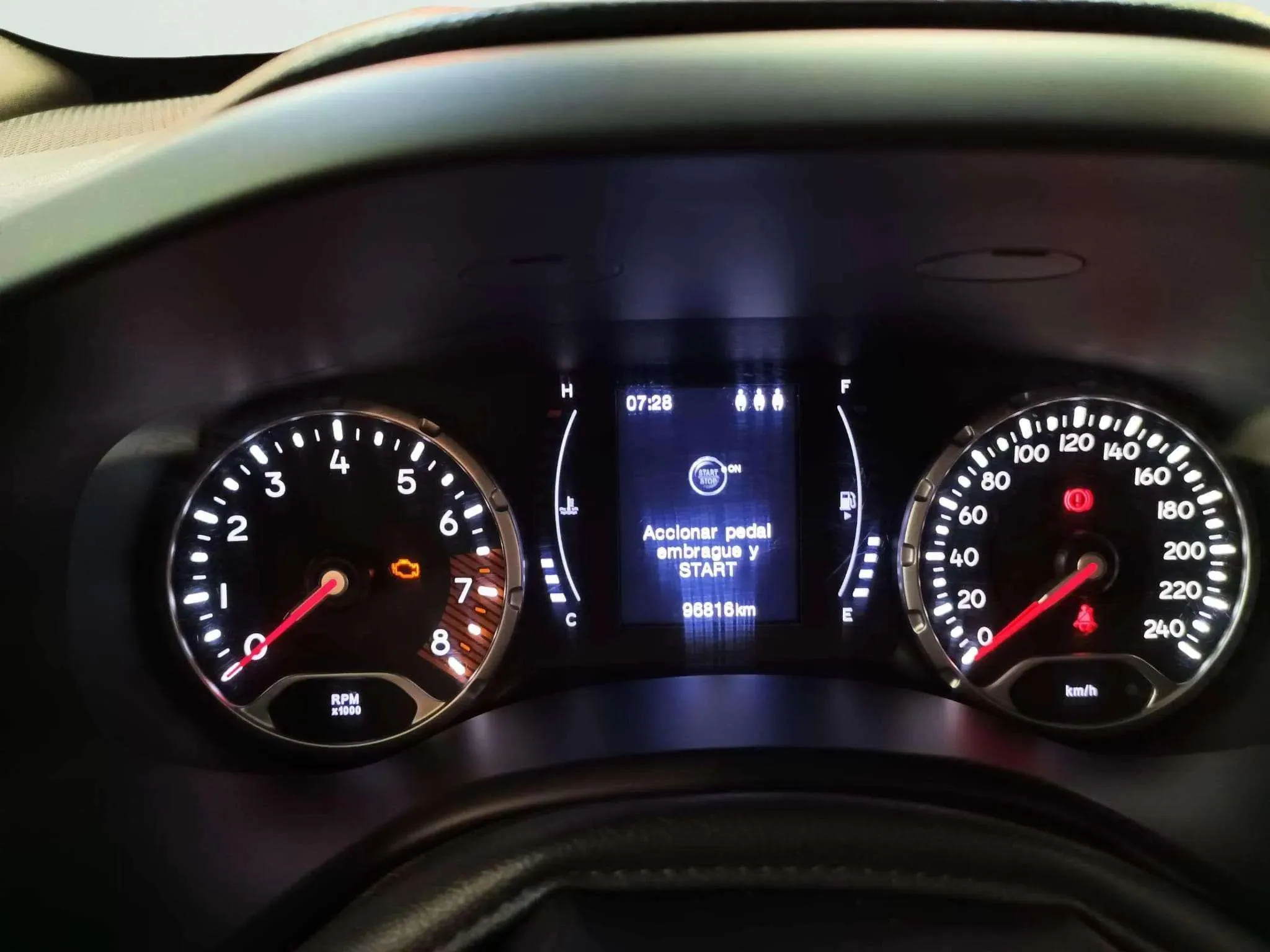 Jeep Renegade Longitude 1.0G 4x2 - foto 14