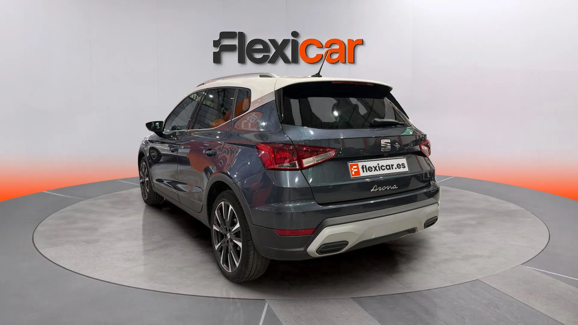 SEAT Arona 1.5 TSI DSG Special Edition - foto 5