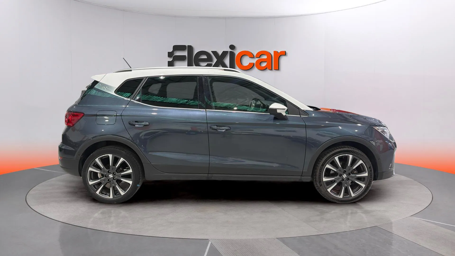 SEAT Arona 1.5 TSI DSG Special Edition - foto 8