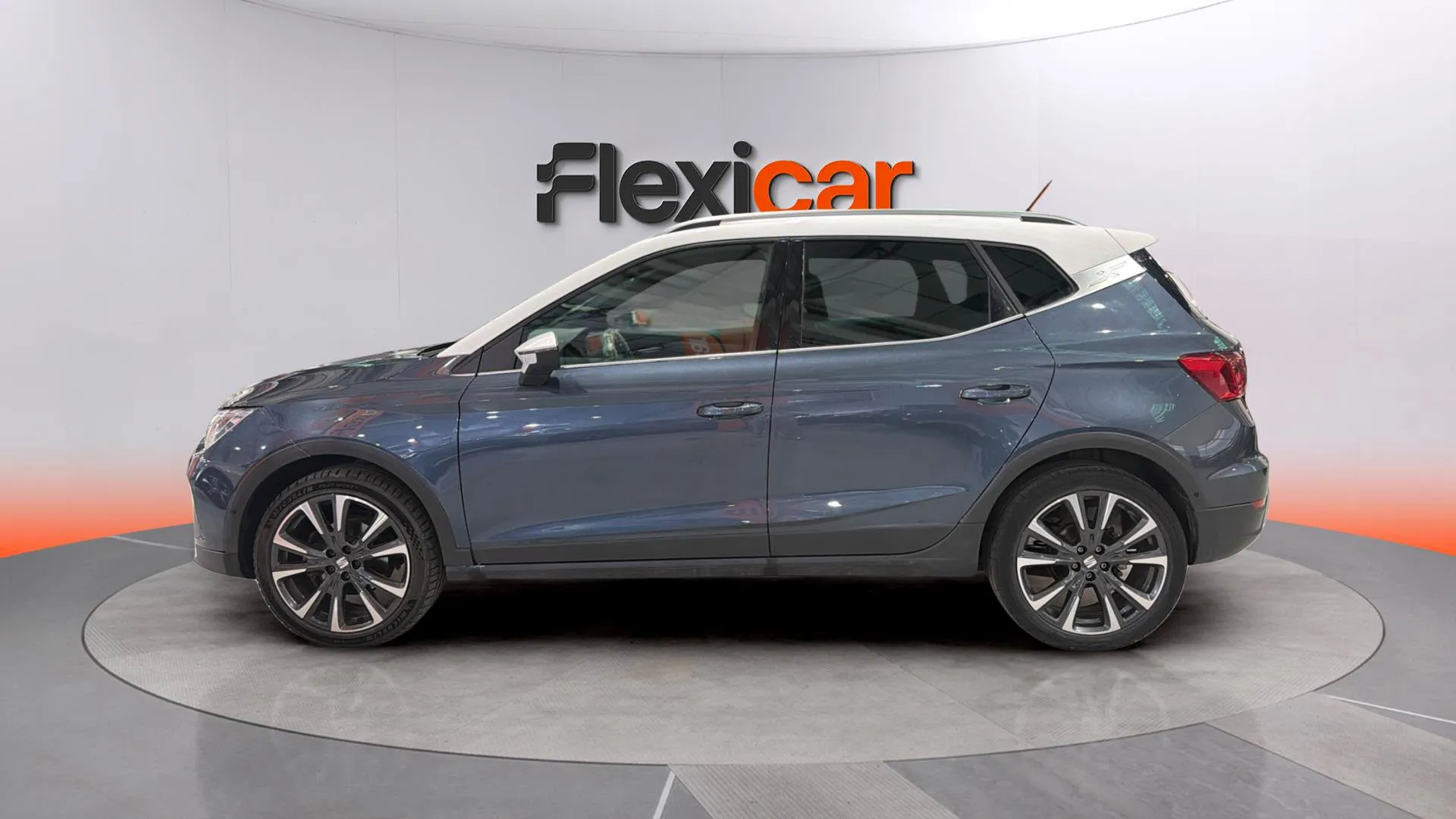 SEAT Arona 1.5 TSI DSG Special Edition - foto 4
