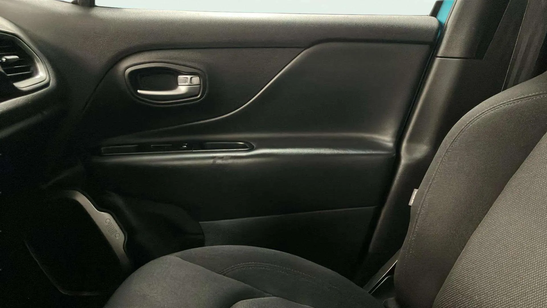 Jeep Renegade Longitude 1.0G 4x2 - foto 11