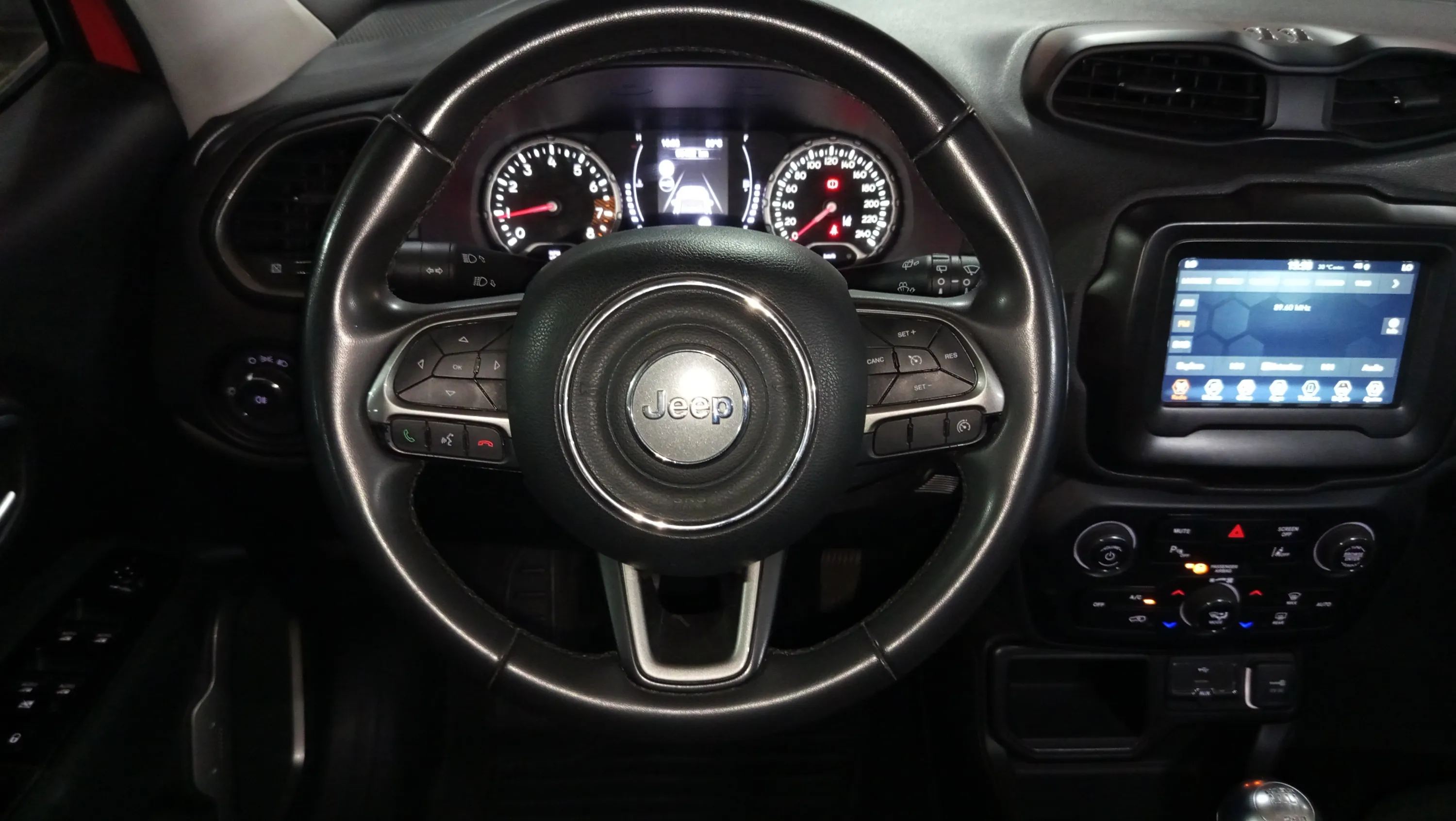 Jeep Renegade Longitude 1.0G 4x2 - foto 9