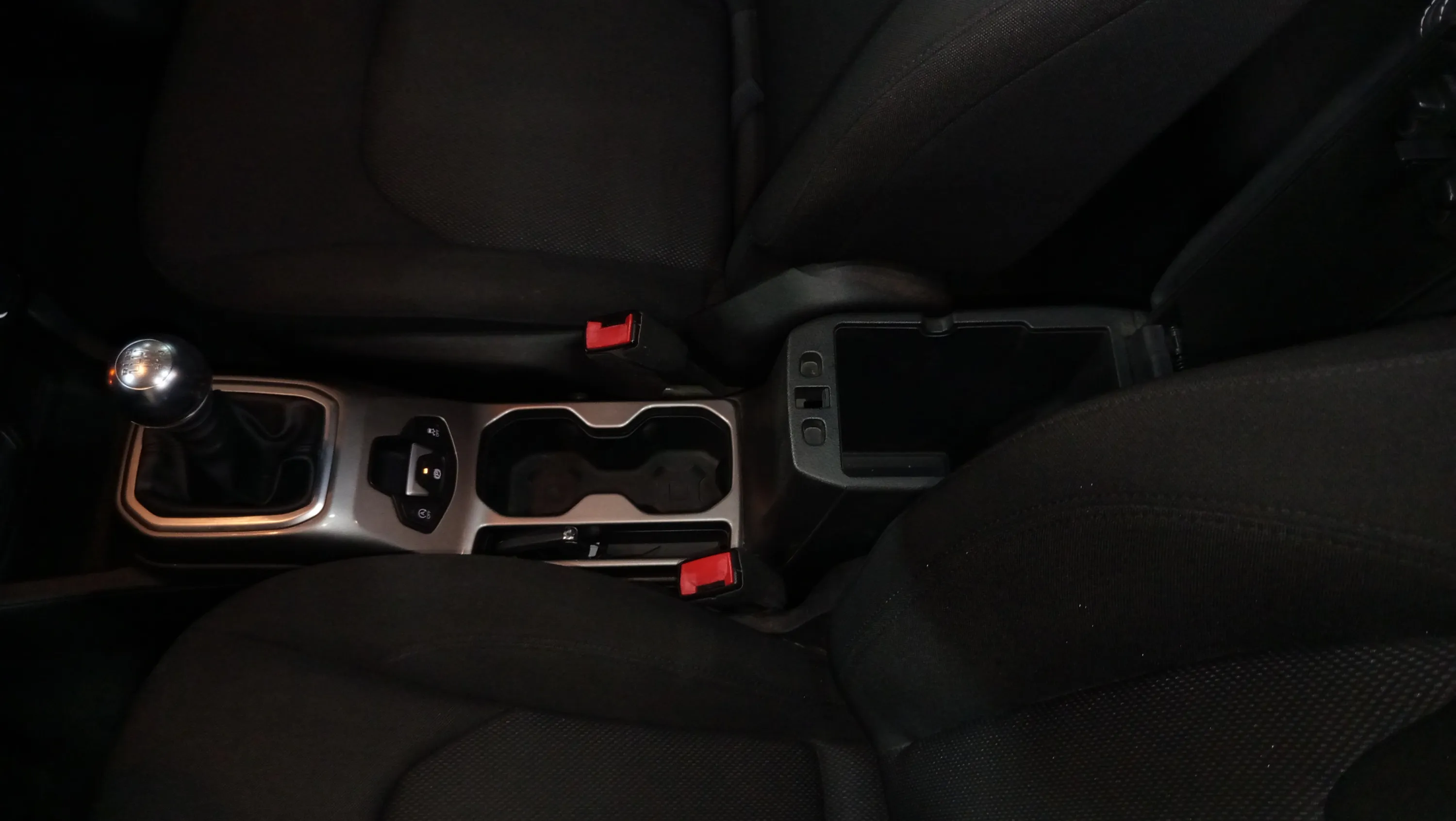 Jeep Renegade Longitude 1.0G 4x2 - foto 18