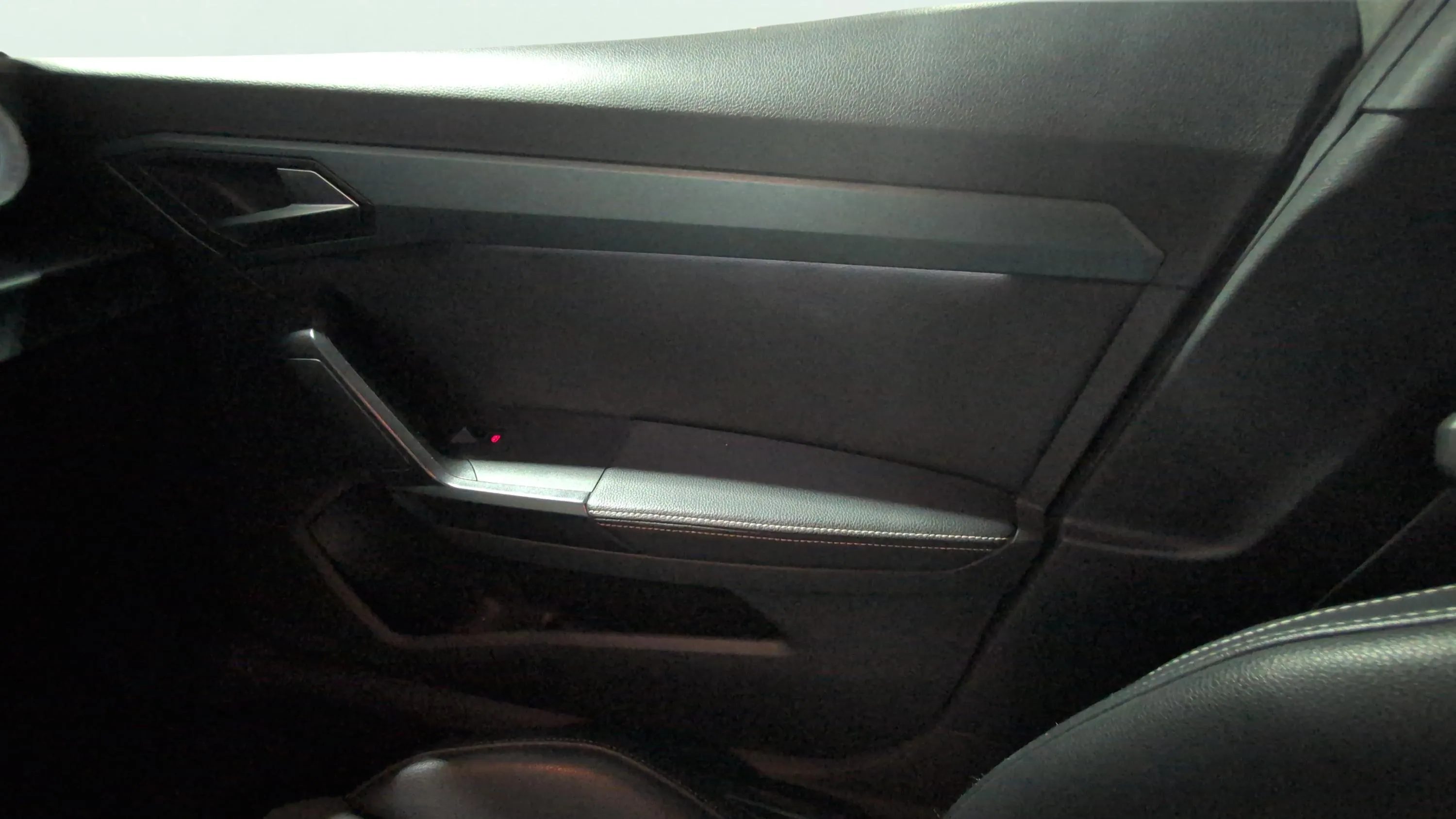 SEAT Arona 1.5 TSI DSG Xperience Special Ed - foto 21