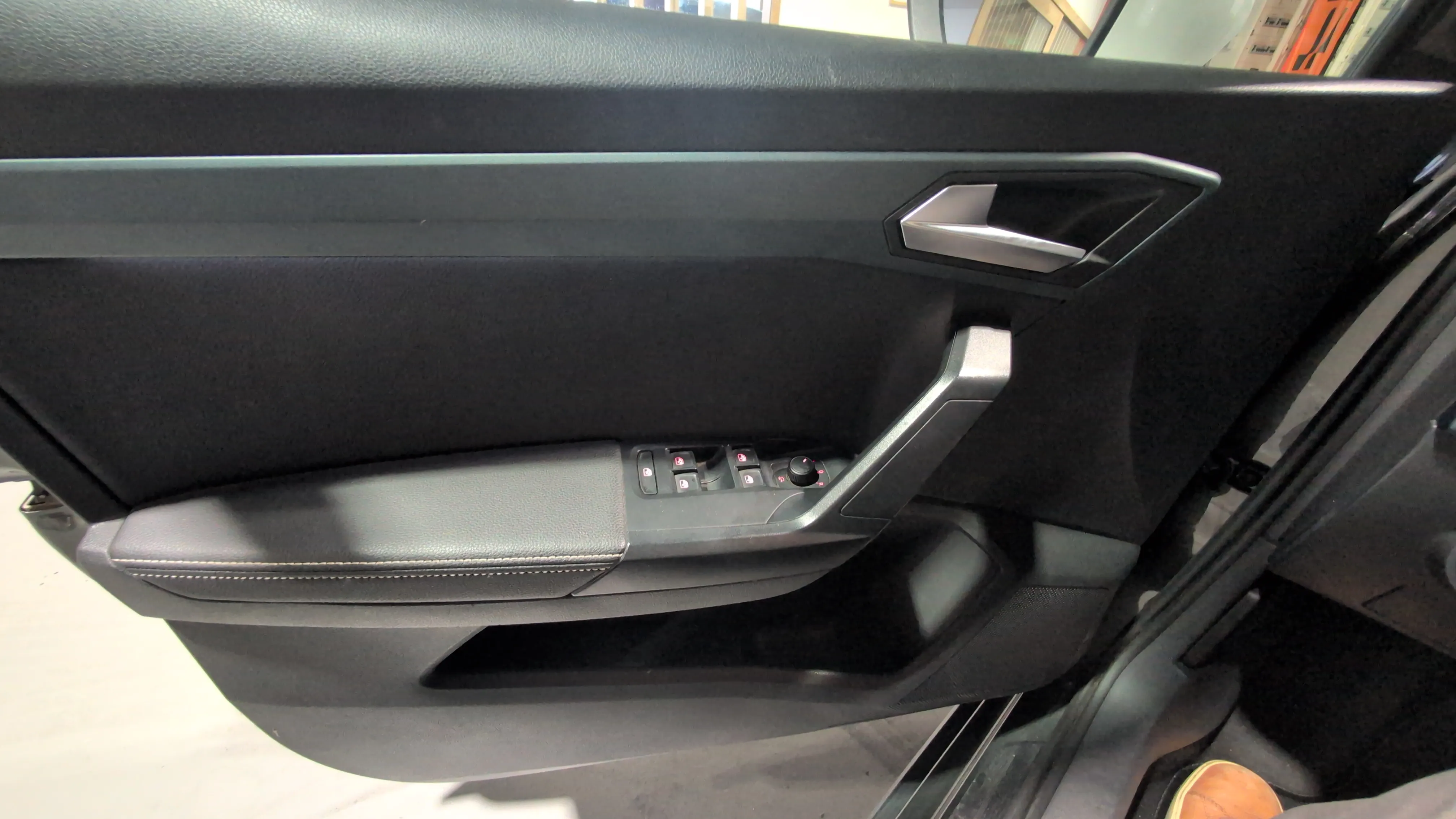 SEAT Arona 1.5 TSI DSG Xperience Special Ed - foto 20
