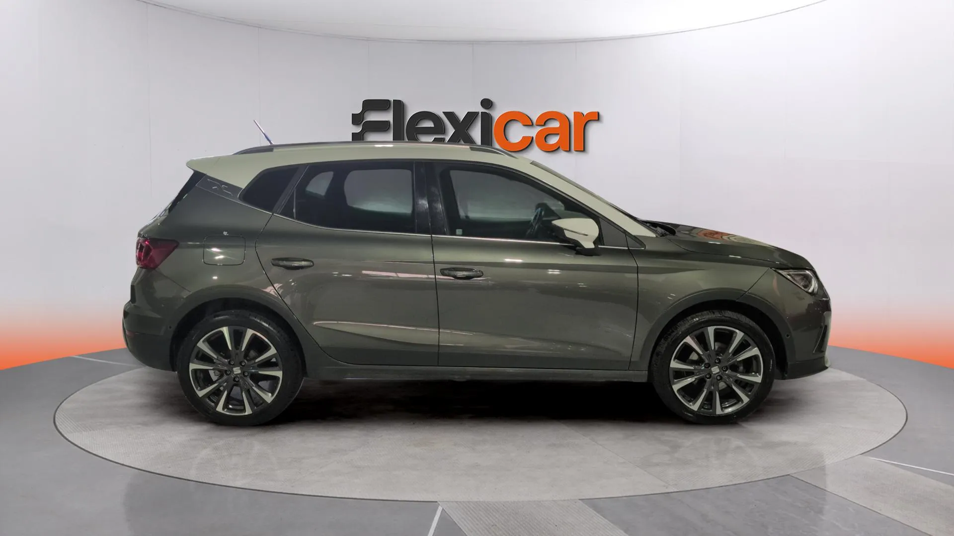 SEAT Arona 1.5 TSI DSG Xperience Special Ed - foto 4