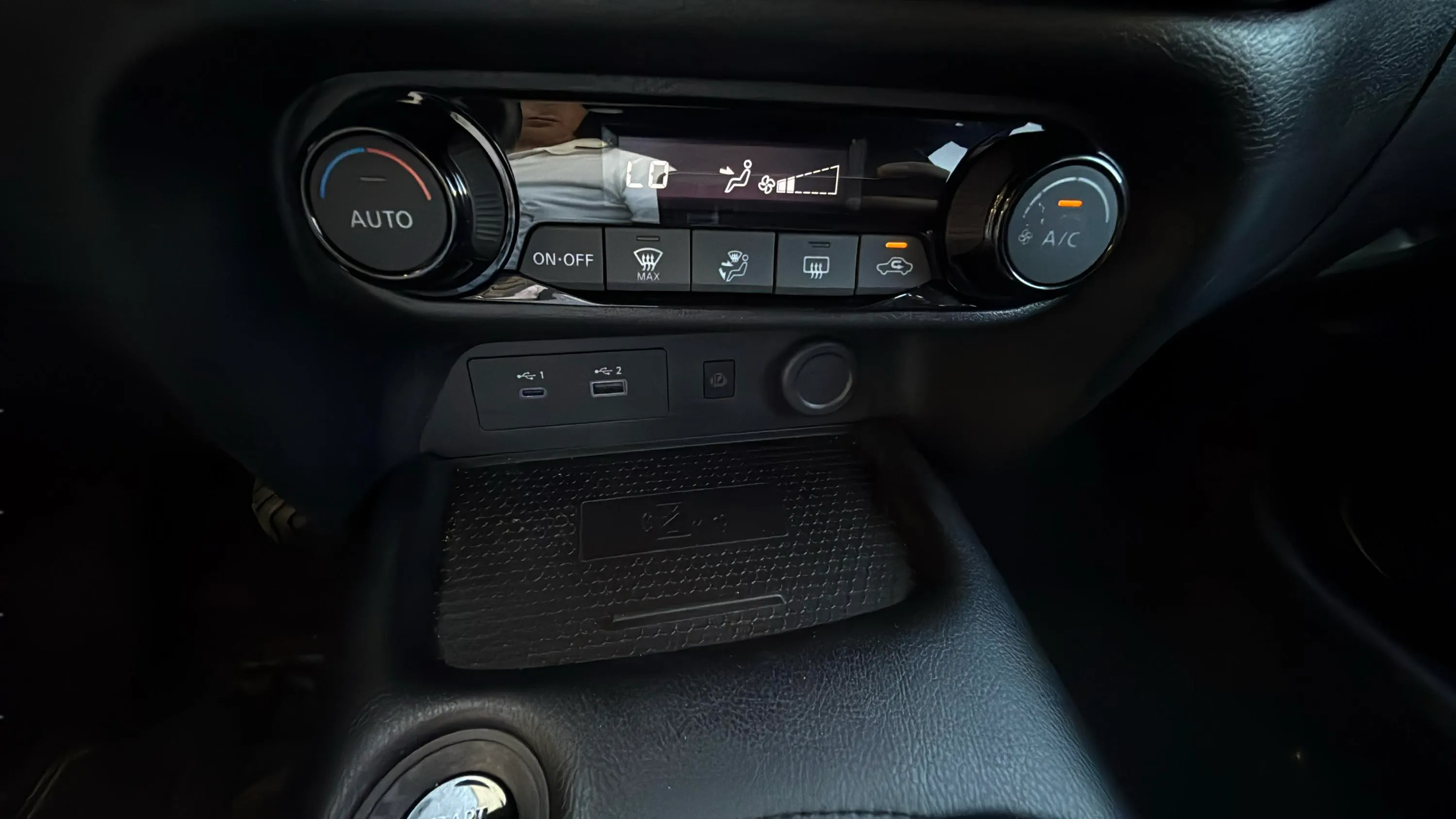 Nissan Juke DIG-T DCT N-Connecta - foto 24