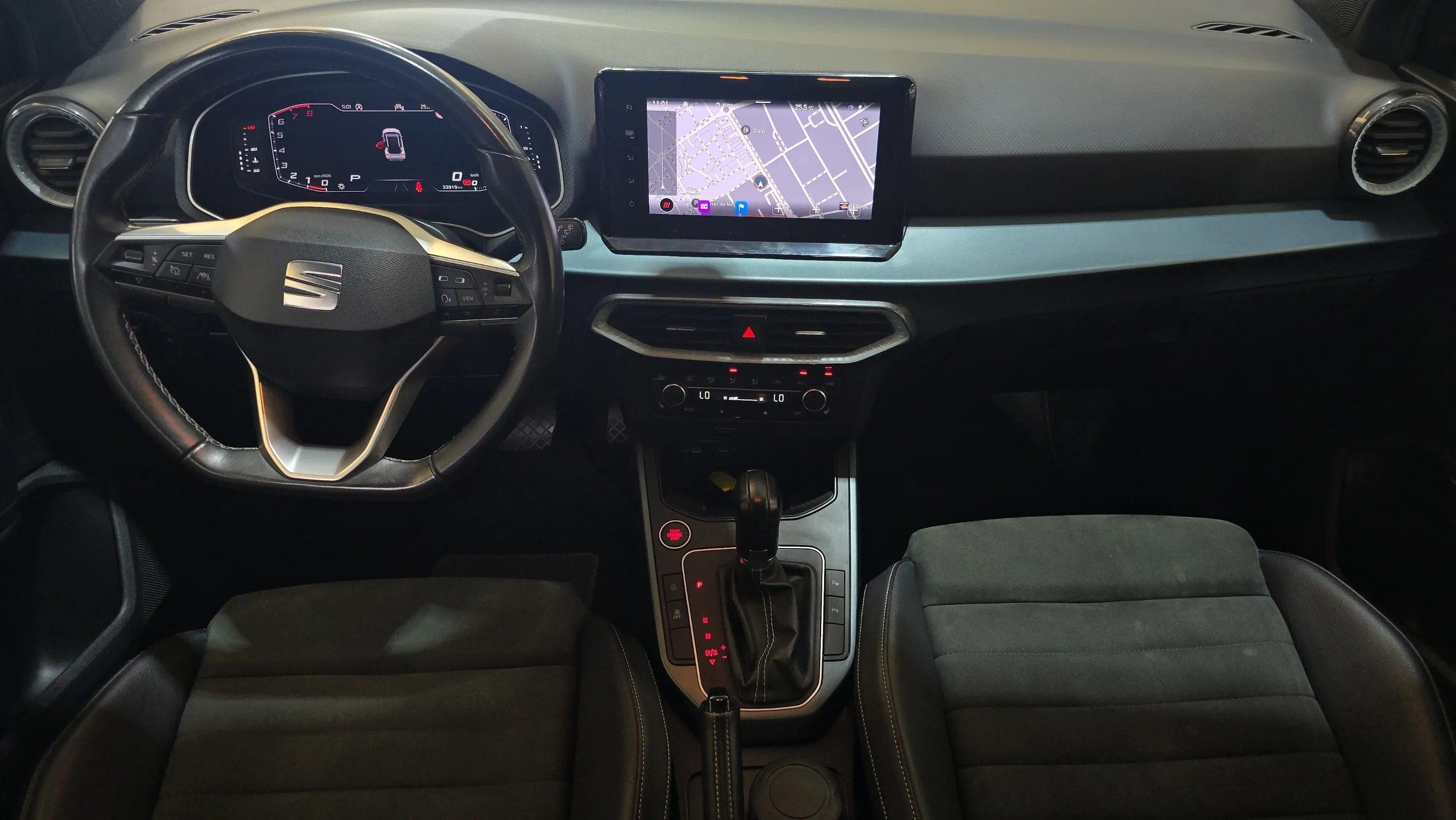SEAT Arona 1.5 TSI DSG Special Edition - foto 9