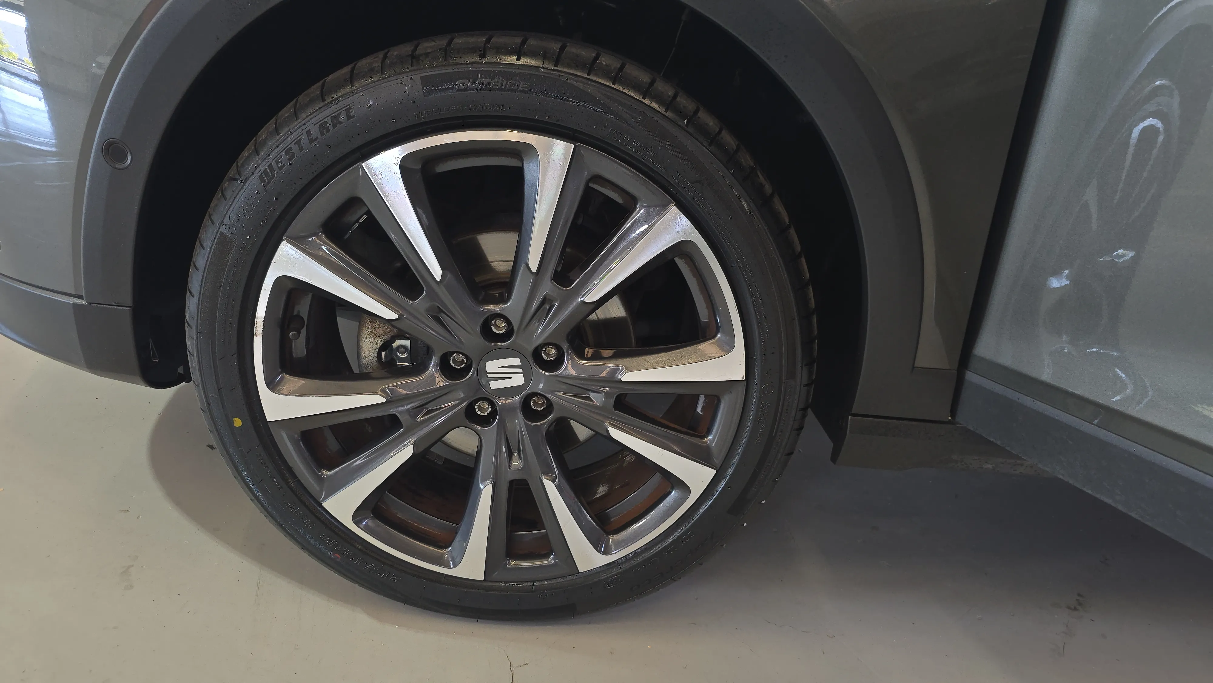 SEAT Arona 1.5 TSI DSG Special Edition - foto 31