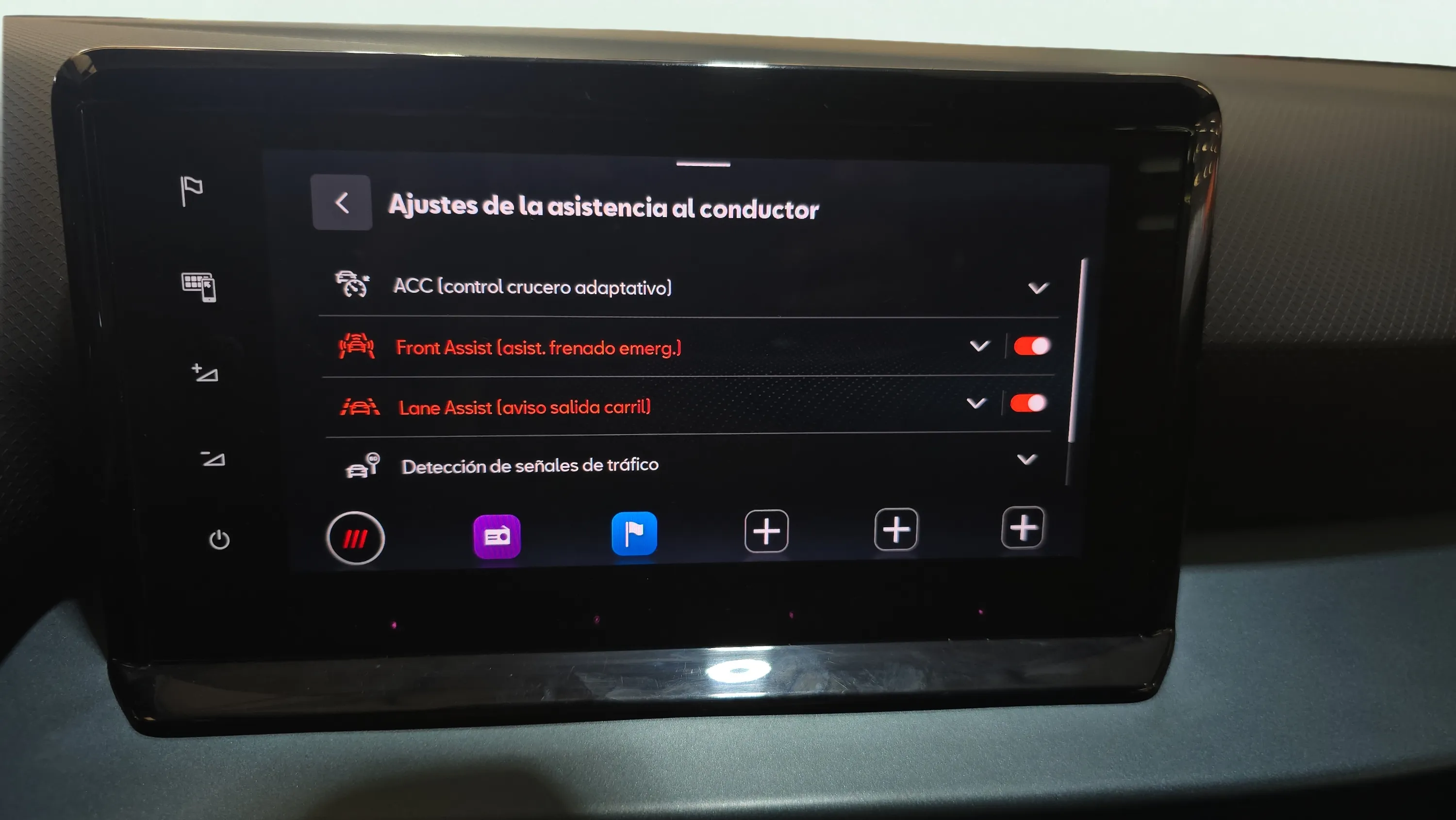 SEAT Arona 1.5 TSI DSG Special Edition - foto 30