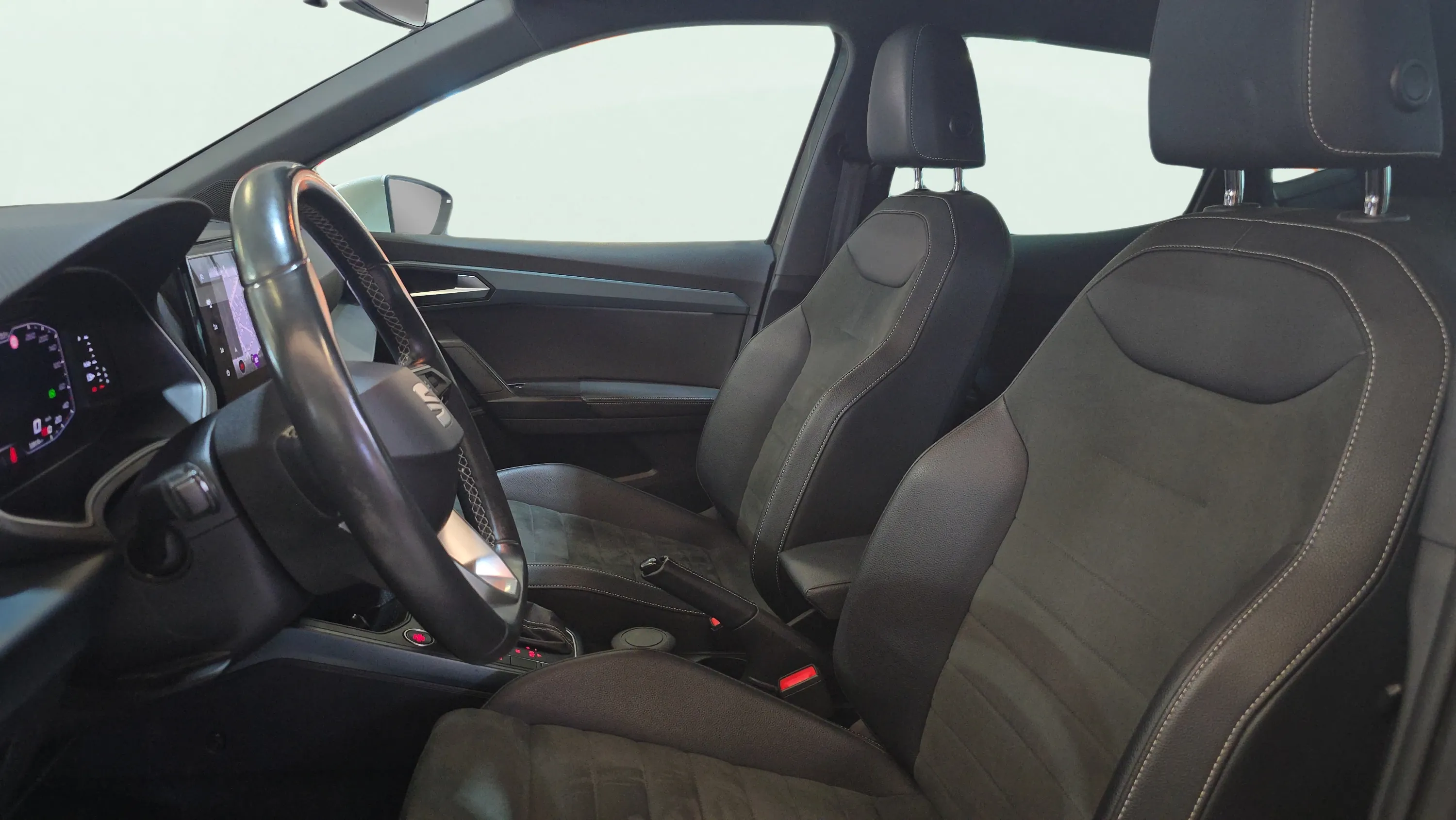 SEAT Arona 1.5 TSI DSG Special Edition - foto 14