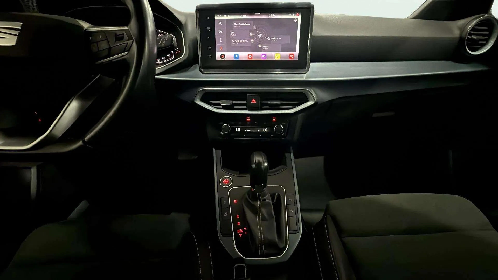 SEAT Arona 1.5 TSI DSG Special Edition - foto 12