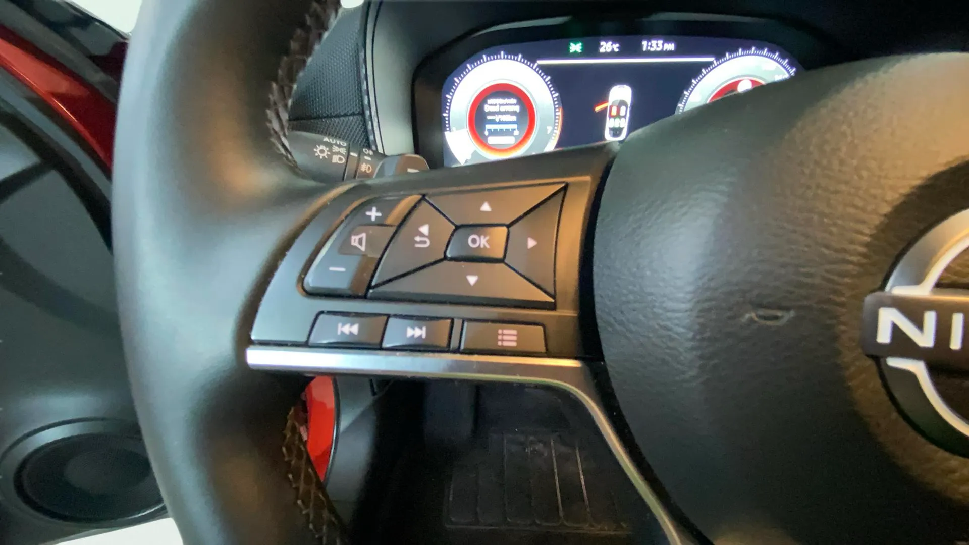 Nissan Juke DIG-T DCT N-Connecta - foto 13