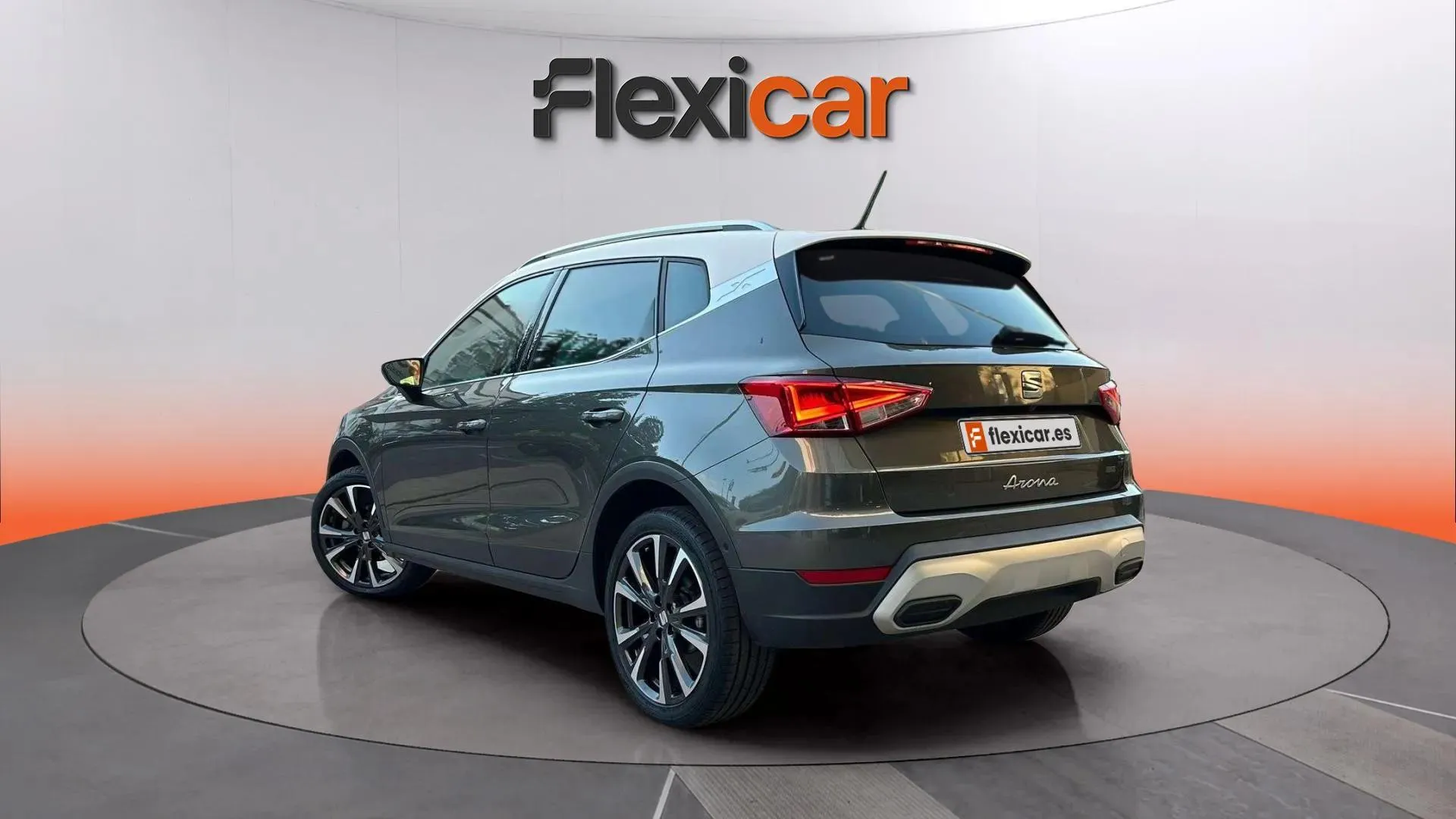 SEAT Arona 1.5 TSI DSG Special Edition - foto 5