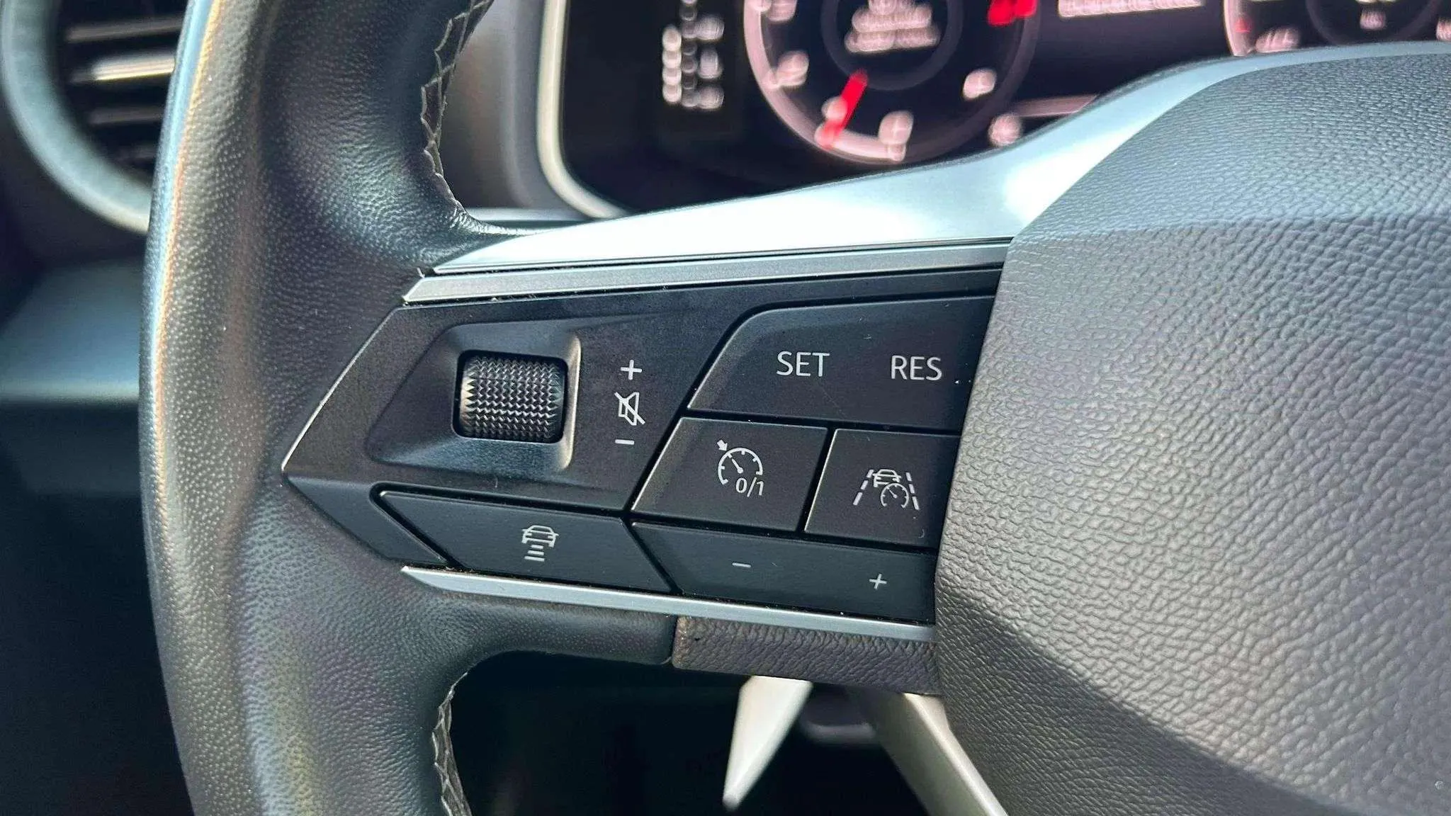 SEAT Arona 1.5 TSI DSG Special Edition - foto 22