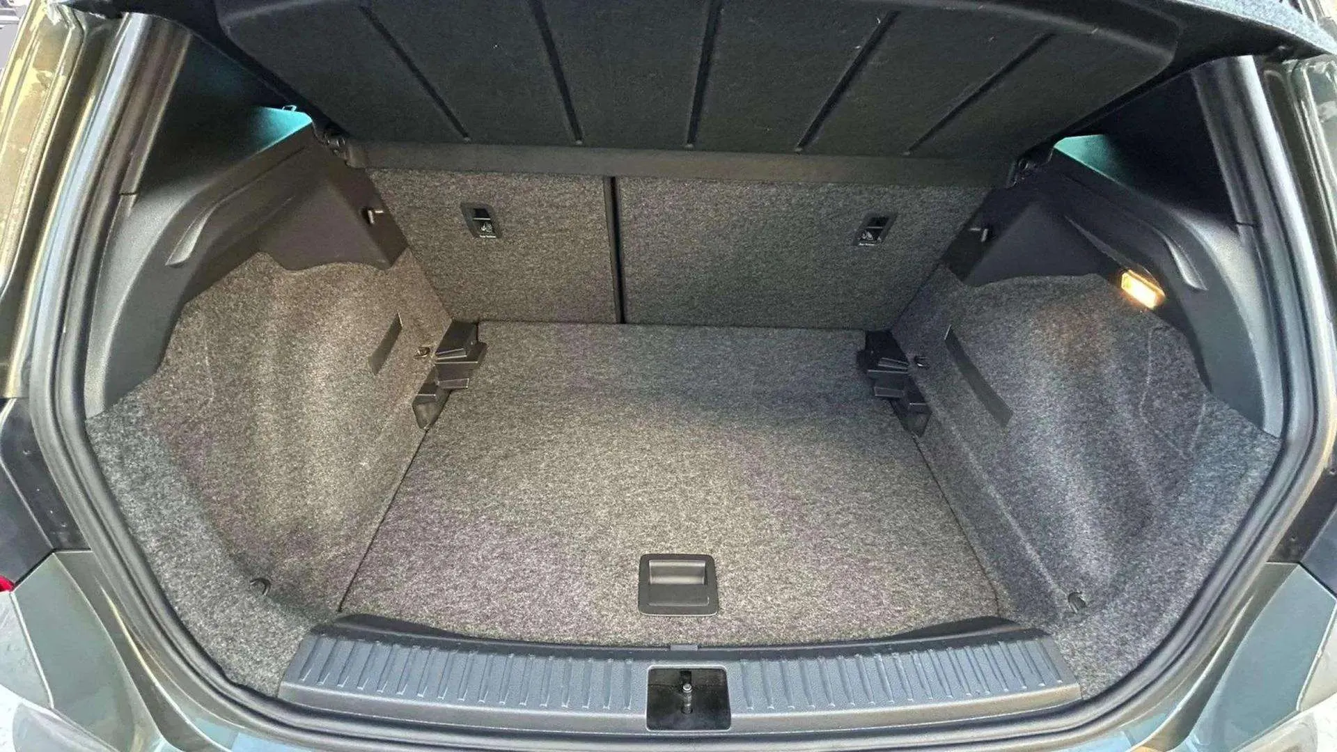 SEAT Arona 1.5 TSI DSG Special Edition - foto 16