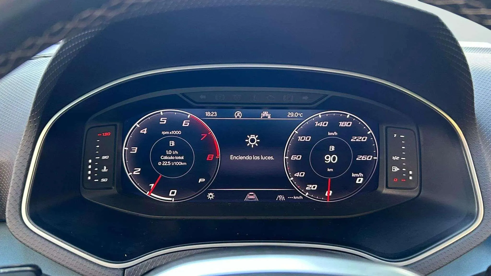 SEAT Arona 1.5 TSI DSG Special Edition - foto 12