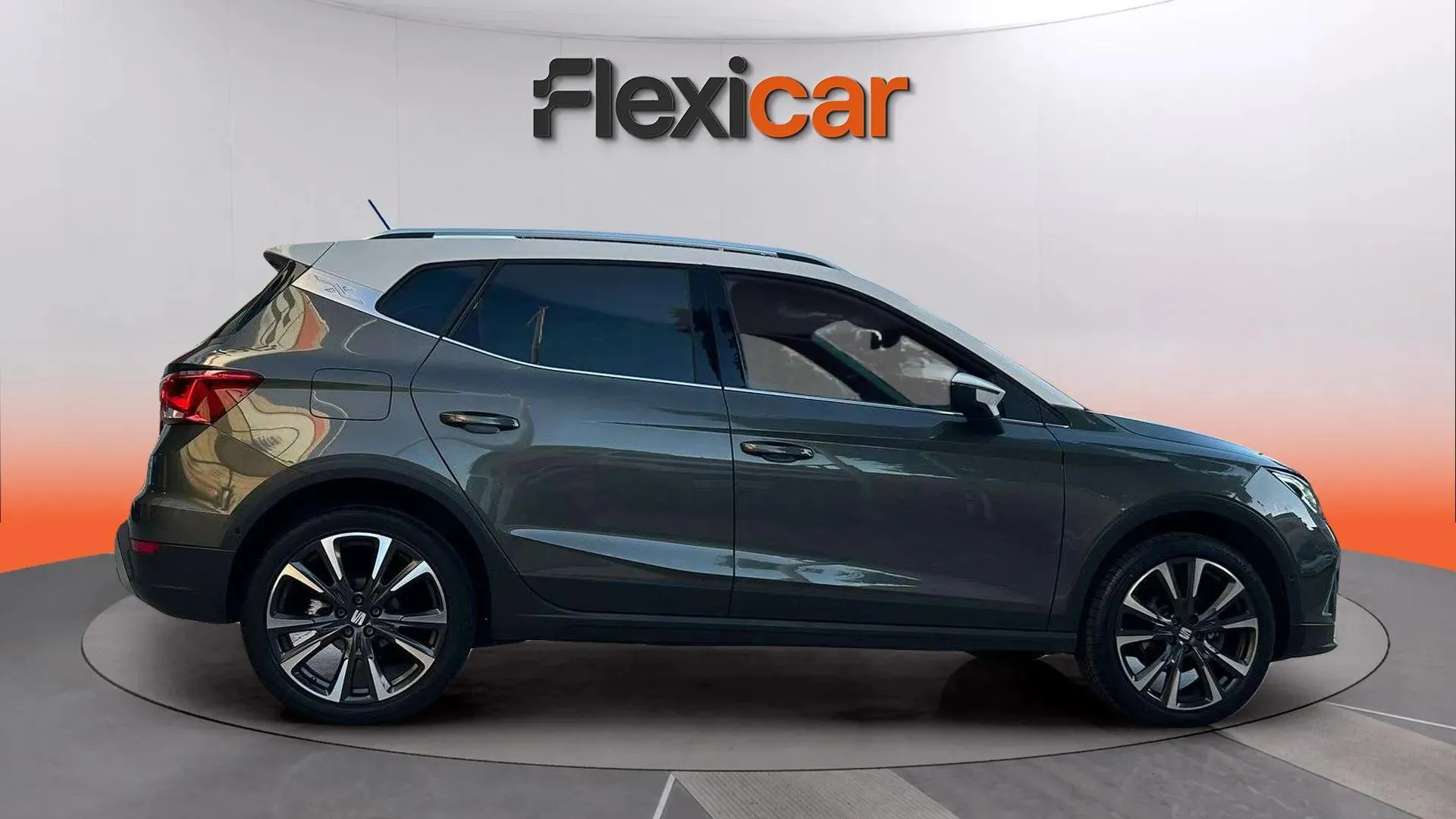 SEAT Arona 1.5 TSI DSG Special Edition - foto 8