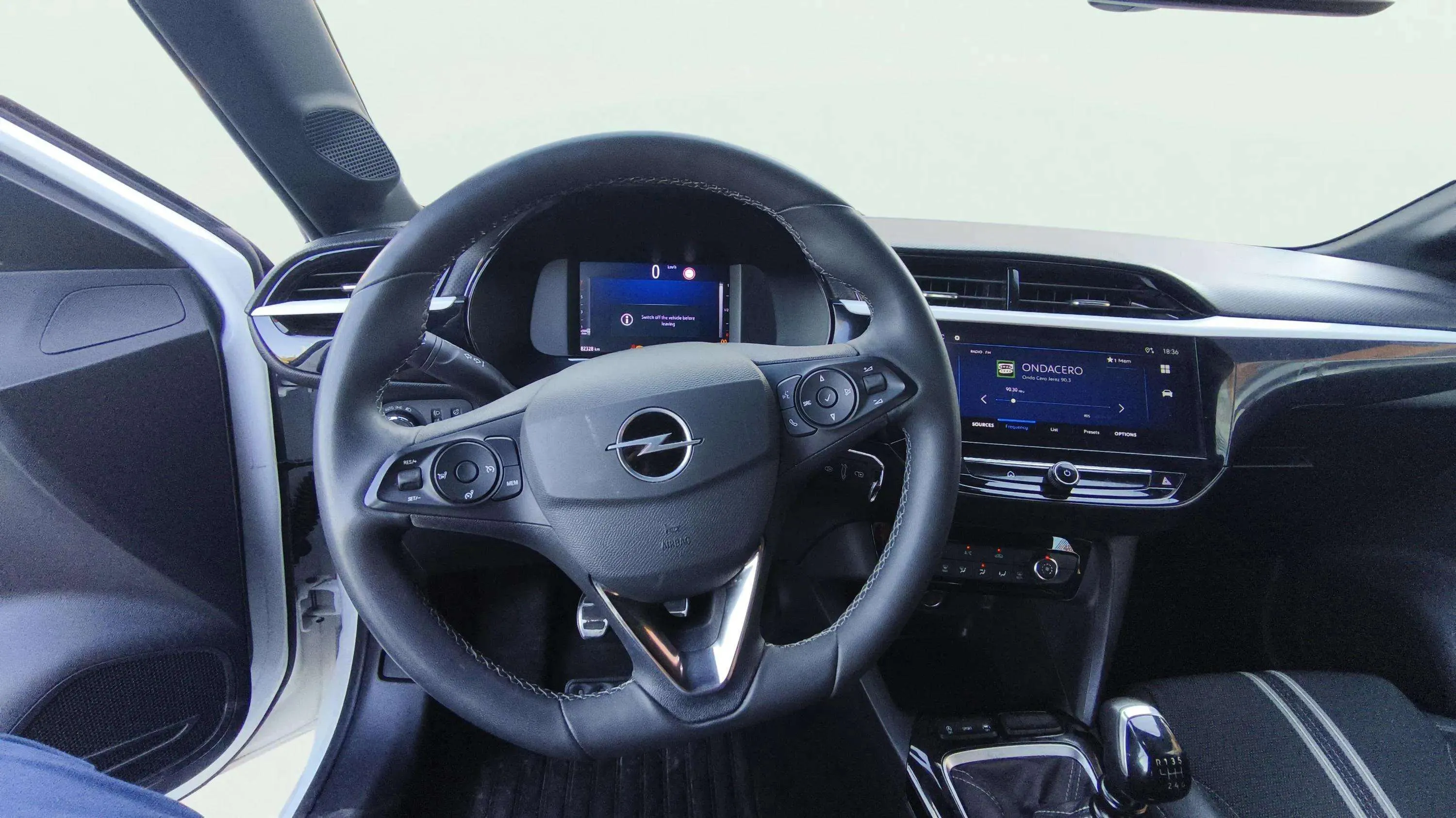 Opel Corsa 1.2T XHL GS - foto 24