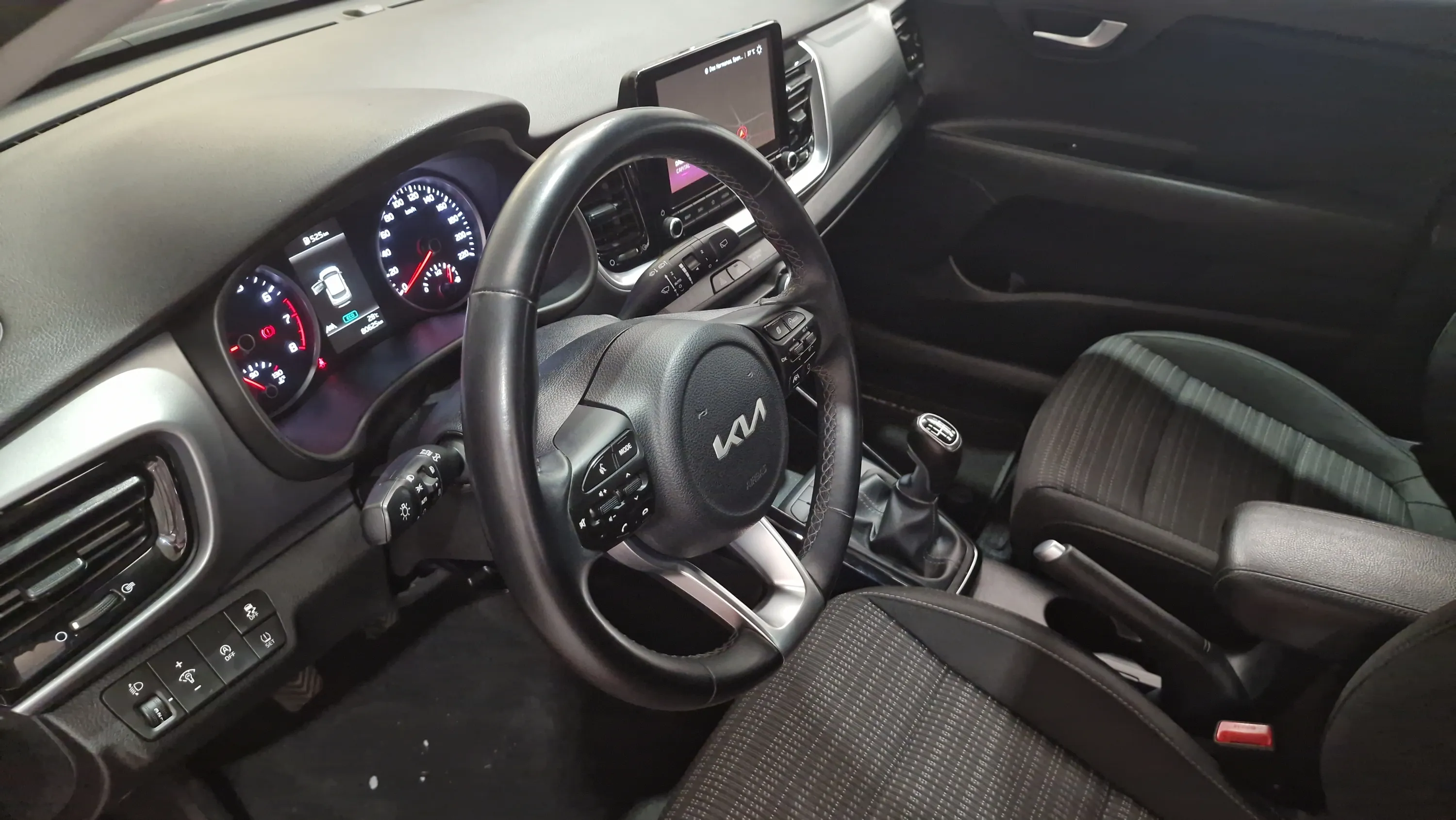 Kia Stonic 1.0 T-GDi MHEV Drive - foto 11