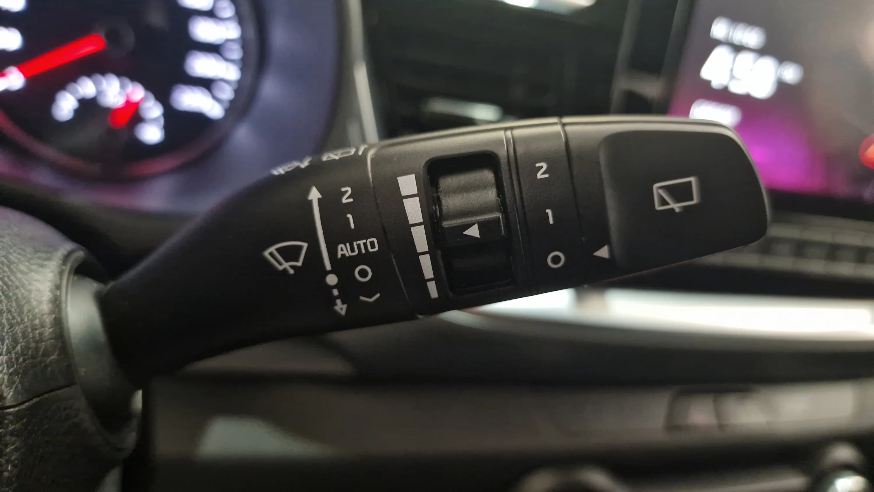 Kia Stonic 1.0 T-GDi MHEV Drive - foto 17