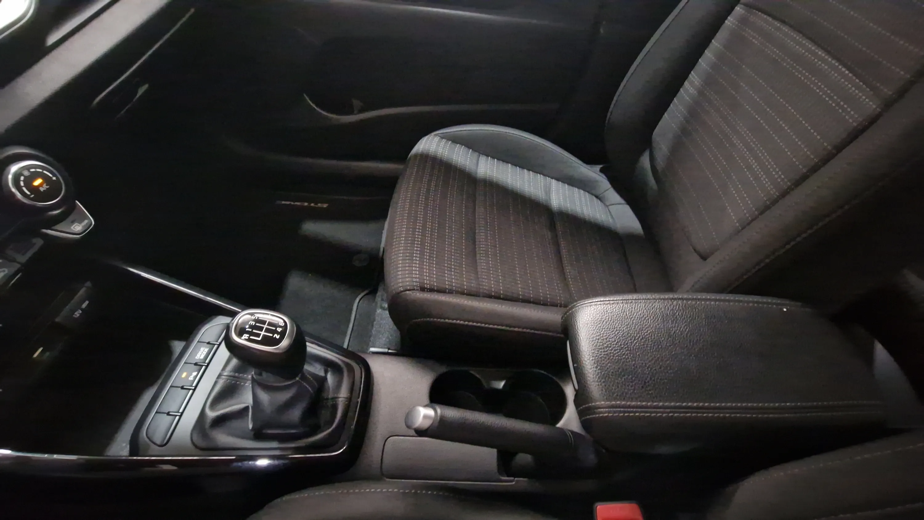 Kia Stonic 1.0 T-GDi MHEV Drive - foto 25