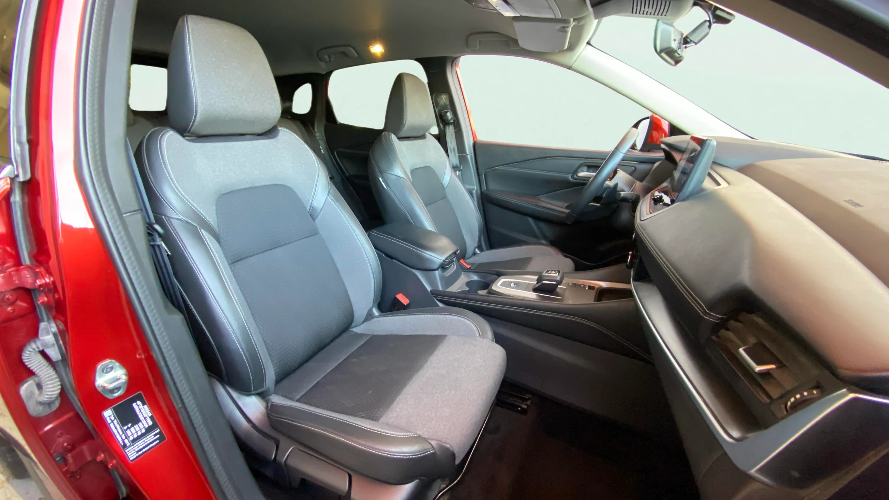 Nissan Qashqai DIG-T CVT N-Connecta - foto 11