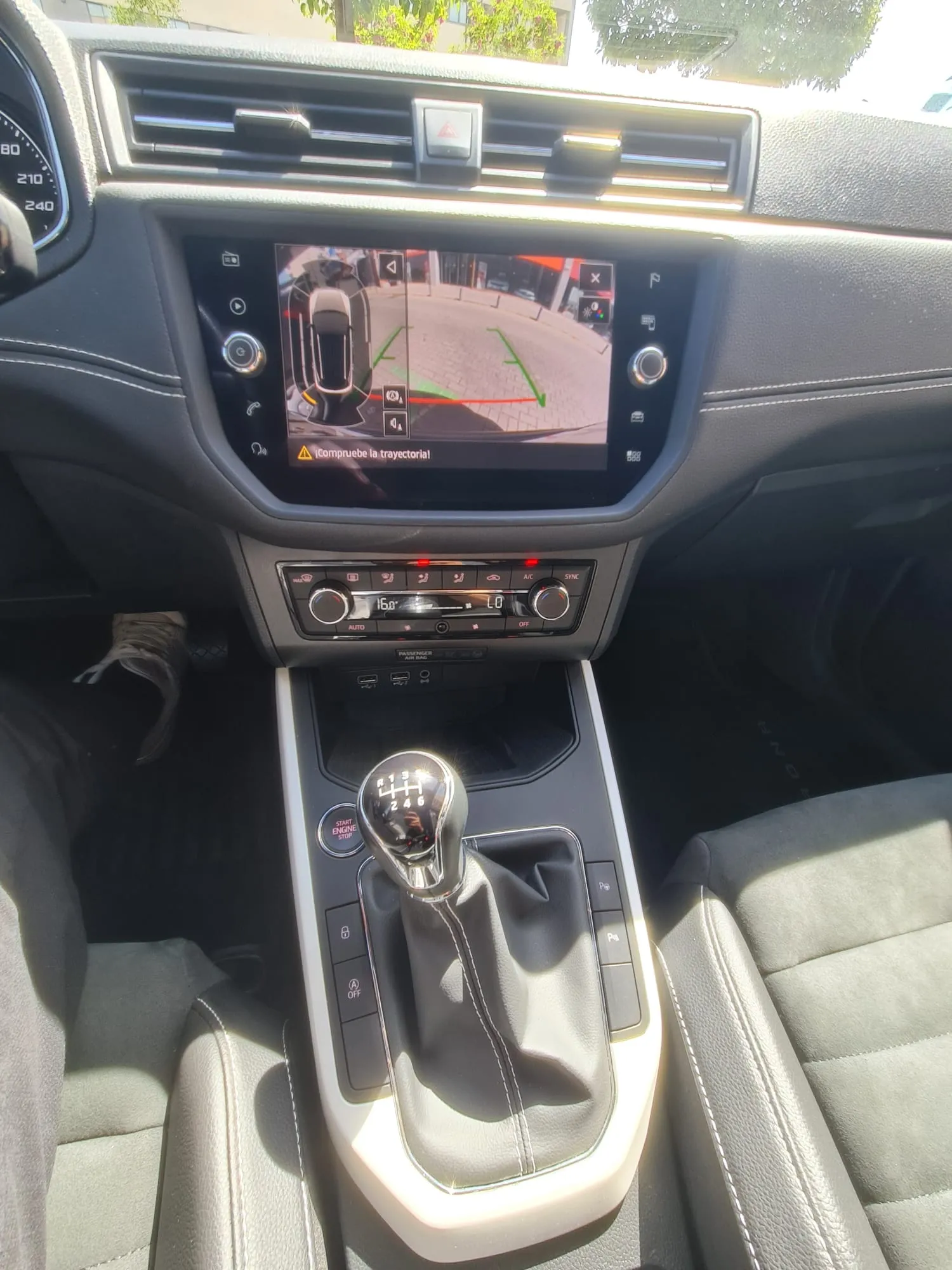 SEAT Arona 1.6 TDI Xcellence Ecomotive - foto 10