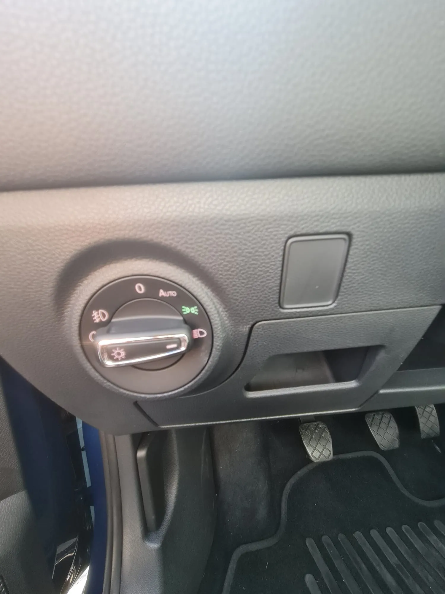 SEAT Arona 1.6 TDI Xcellence Ecomotive - foto 14