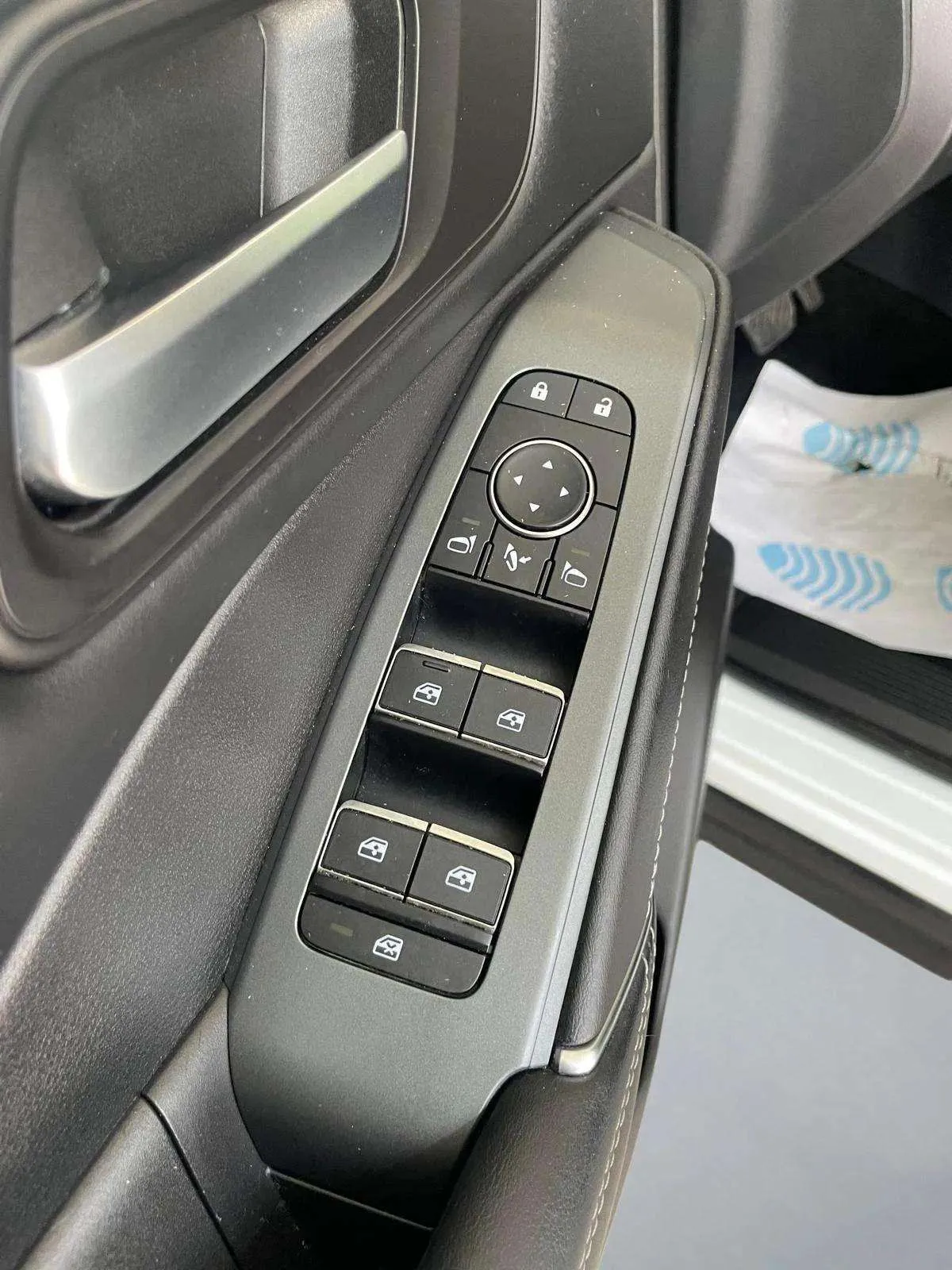 Nissan Qashqai DIG-T CVT N-Connecta - foto 8