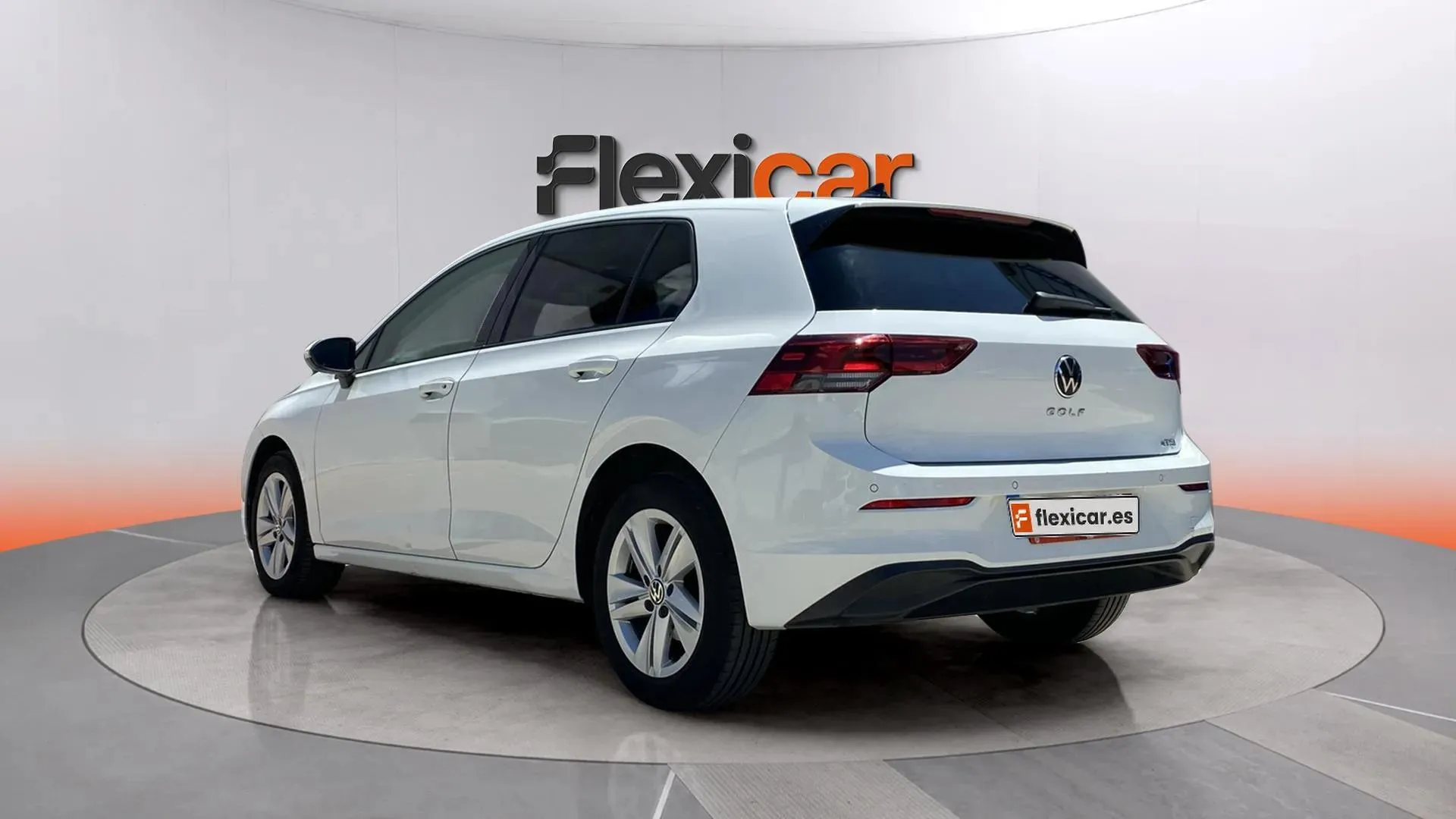Volkswagen Golf 1.0 eTSI DSG - foto 5
