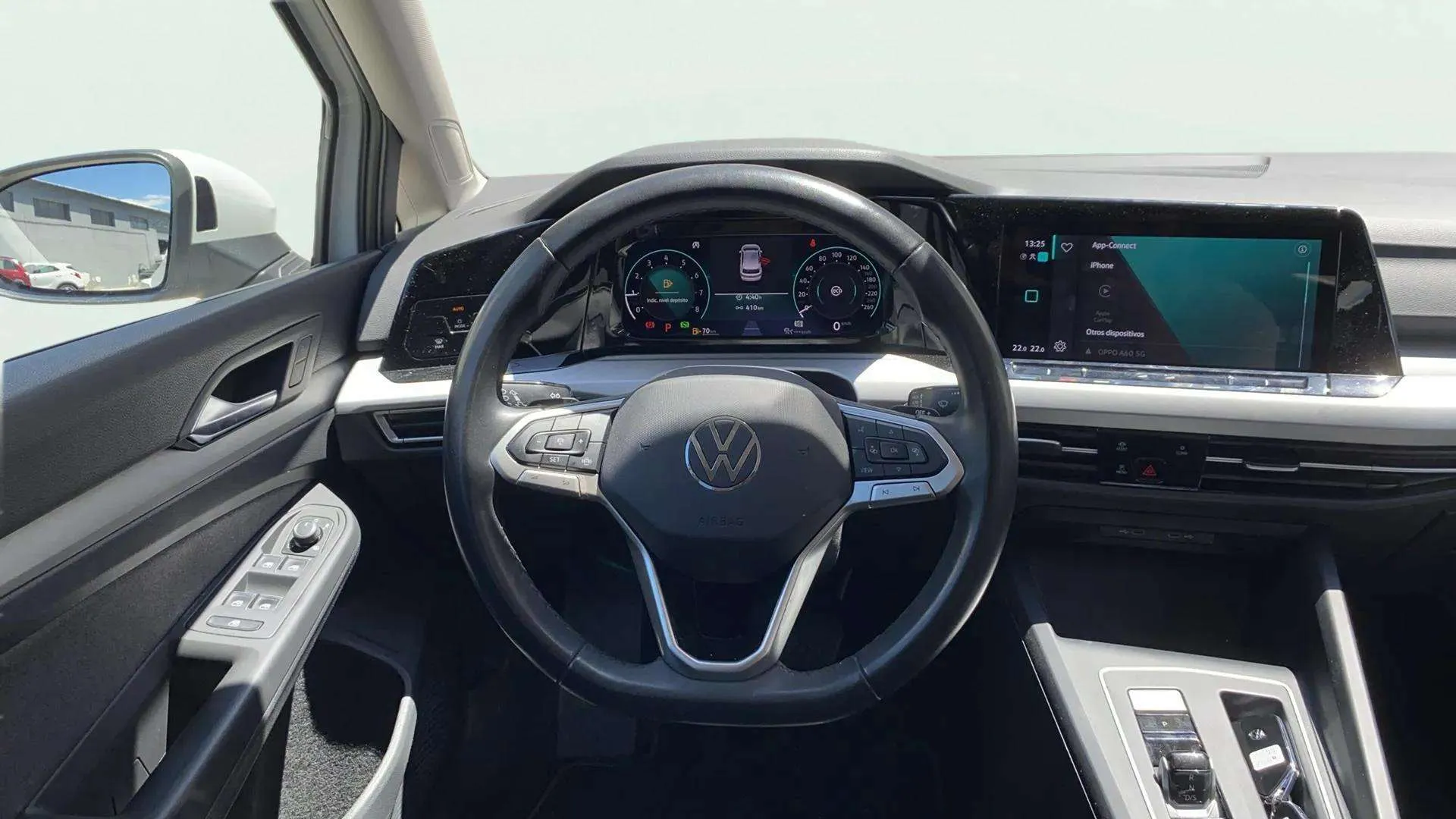 Volkswagen Golf 1.0 eTSI DSG - foto 12