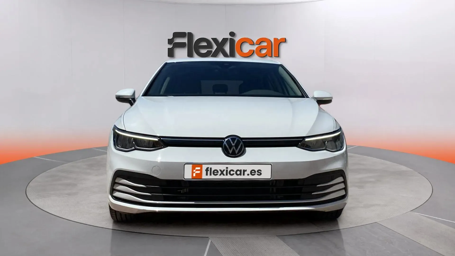 Volkswagen Golf 1.0 eTSI DSG - foto 2