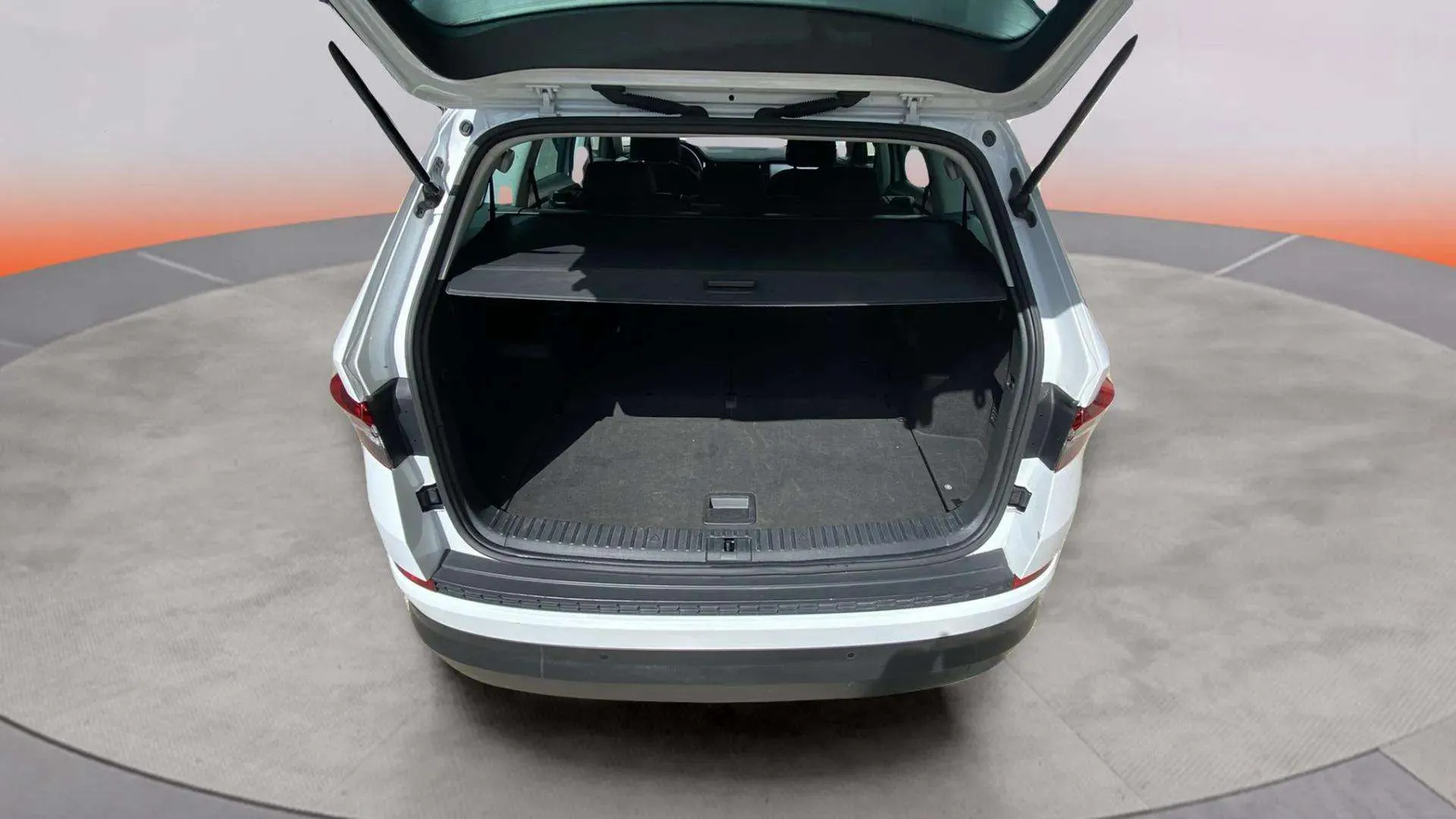 Škoda Kodiaq 2.0 TDI DSG Design - foto 10