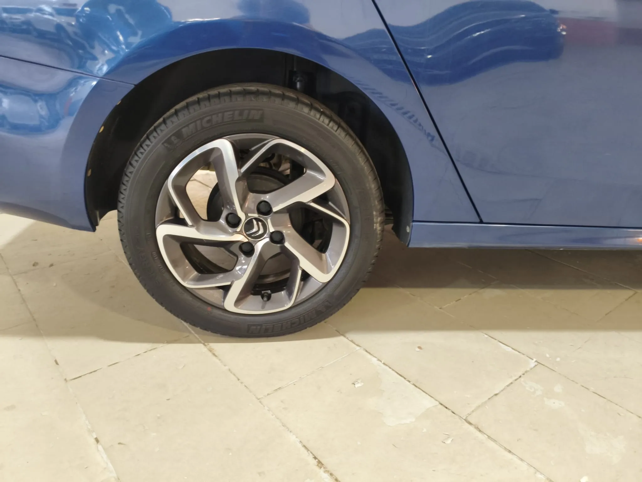 Citroën C-Elysée BlueHDi Shine - foto 18