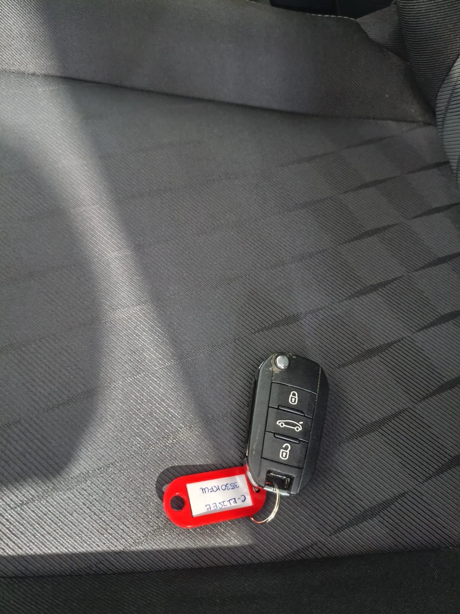 Citroën C-Elysée BlueHDi Shine - foto 14