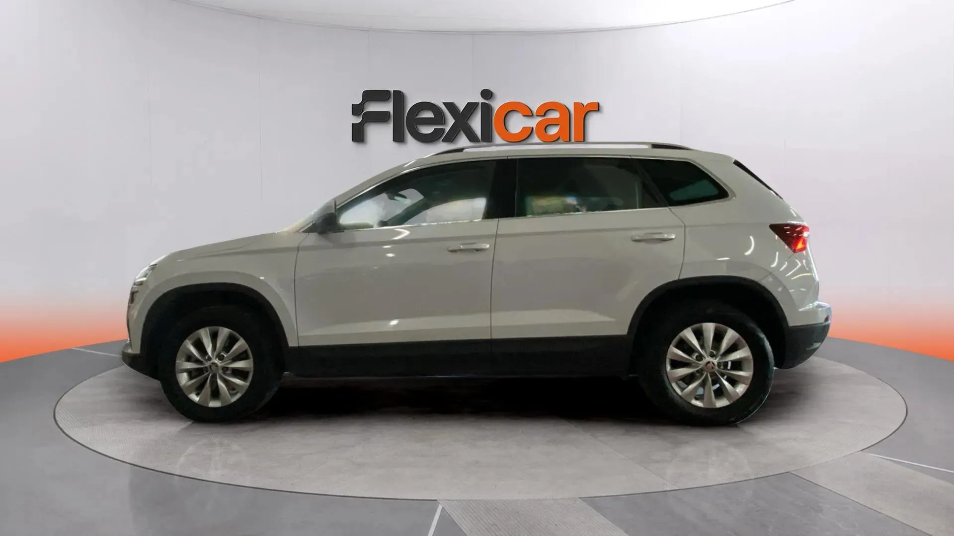 Škoda Karoq 1.5 TSI DSG ACT Design - foto 4