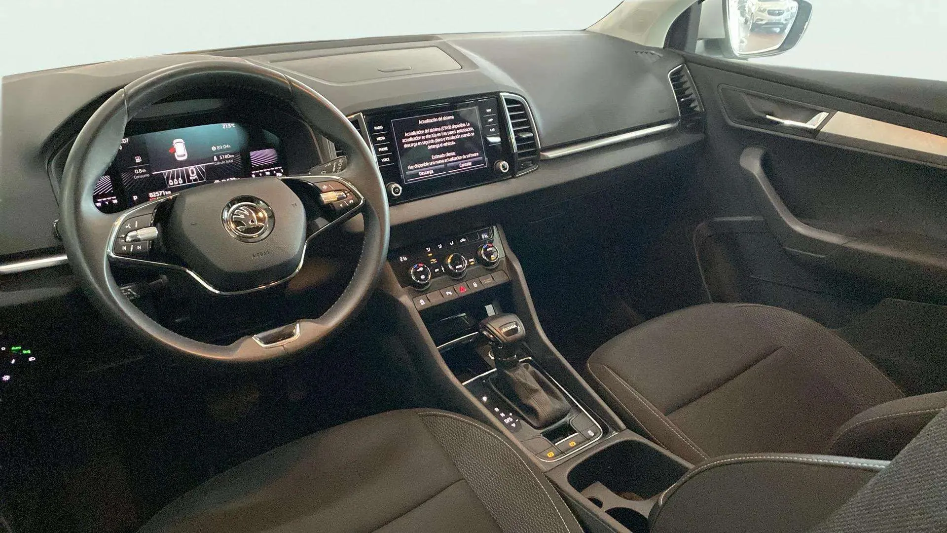 Škoda Karoq 1.5 TSI DSG ACT Design - foto 28
