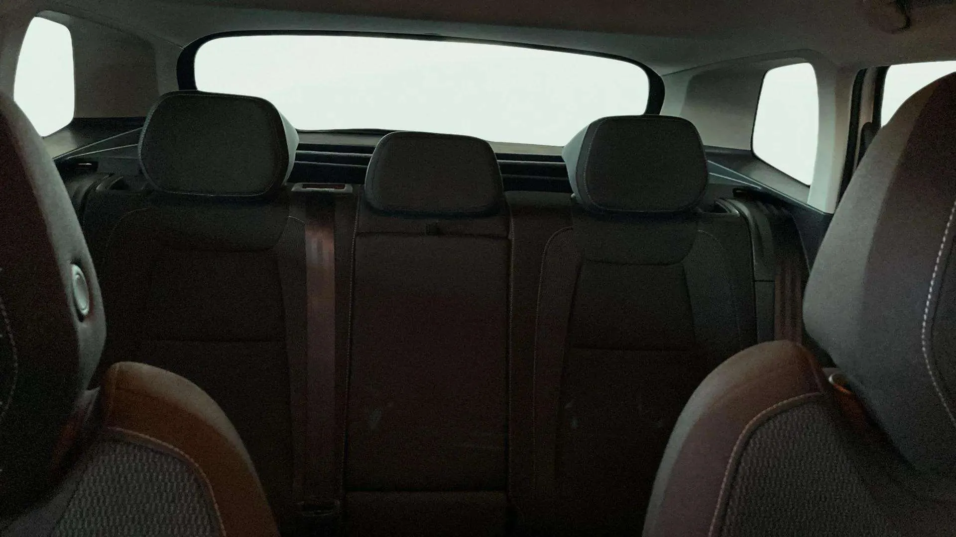 Škoda Karoq 1.5 TSI DSG ACT Design - foto 17