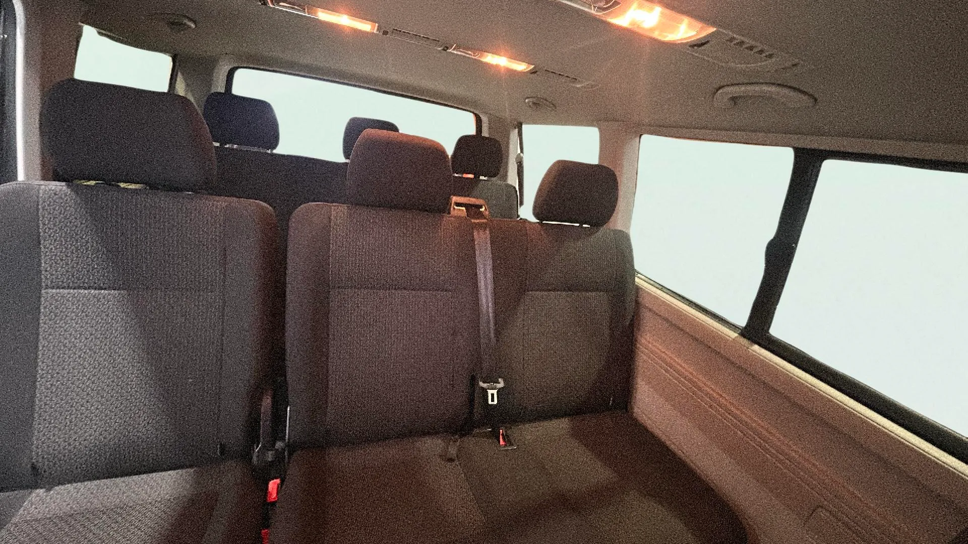 Volkswagen Caravelle Largo 2.0 TDI BMT - foto 20